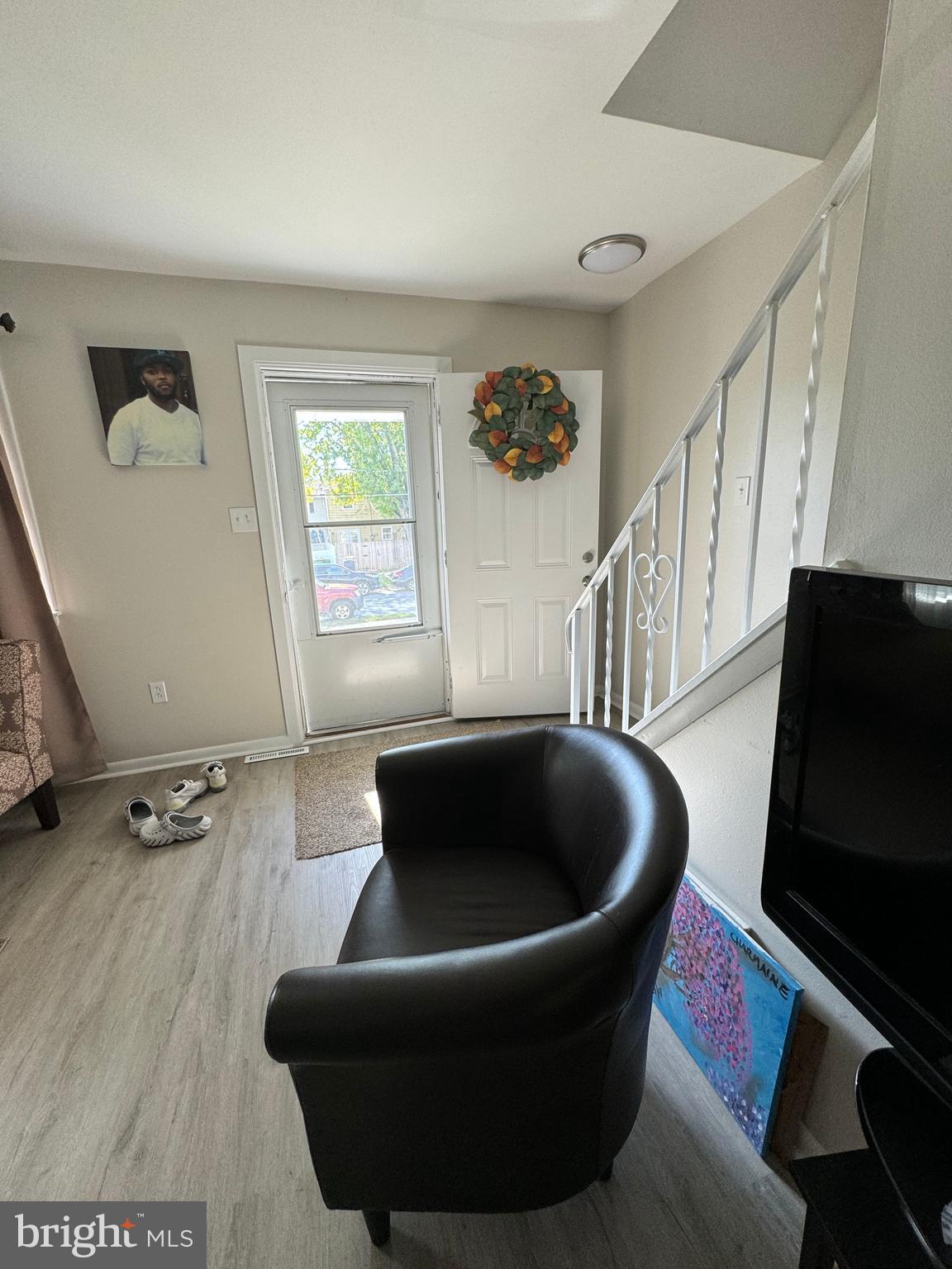 PRESIDENTIAL ARMS - Residential