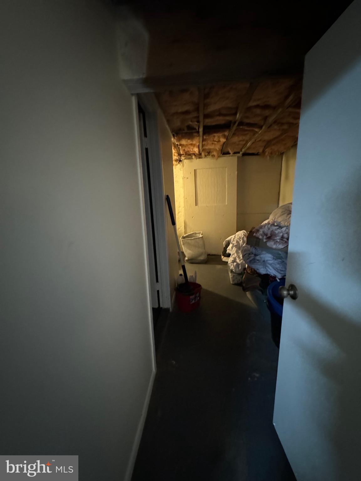 PRESIDENTIAL ARMS - Residential