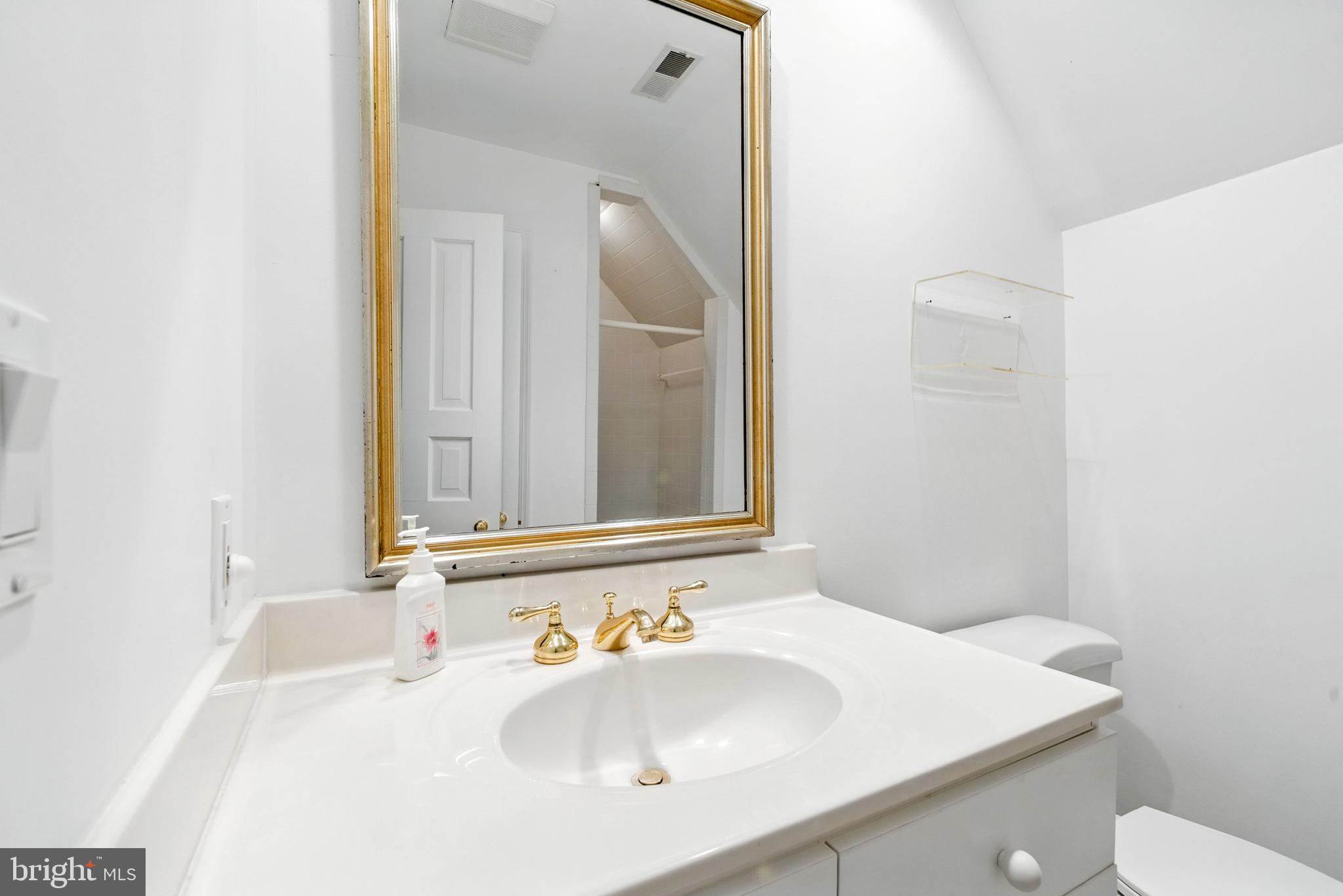 CEDAR POINT - Residential