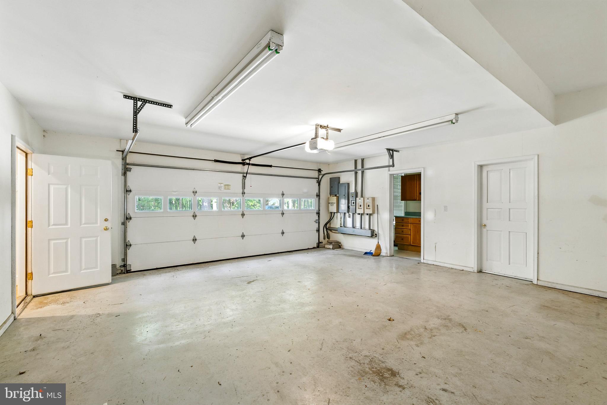 CEDAR POINT - Residential