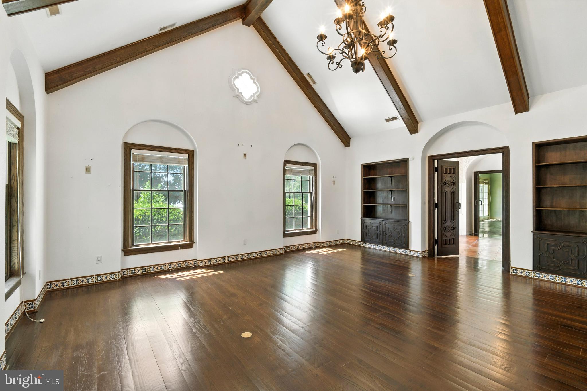 CEDAR POINT - Residential