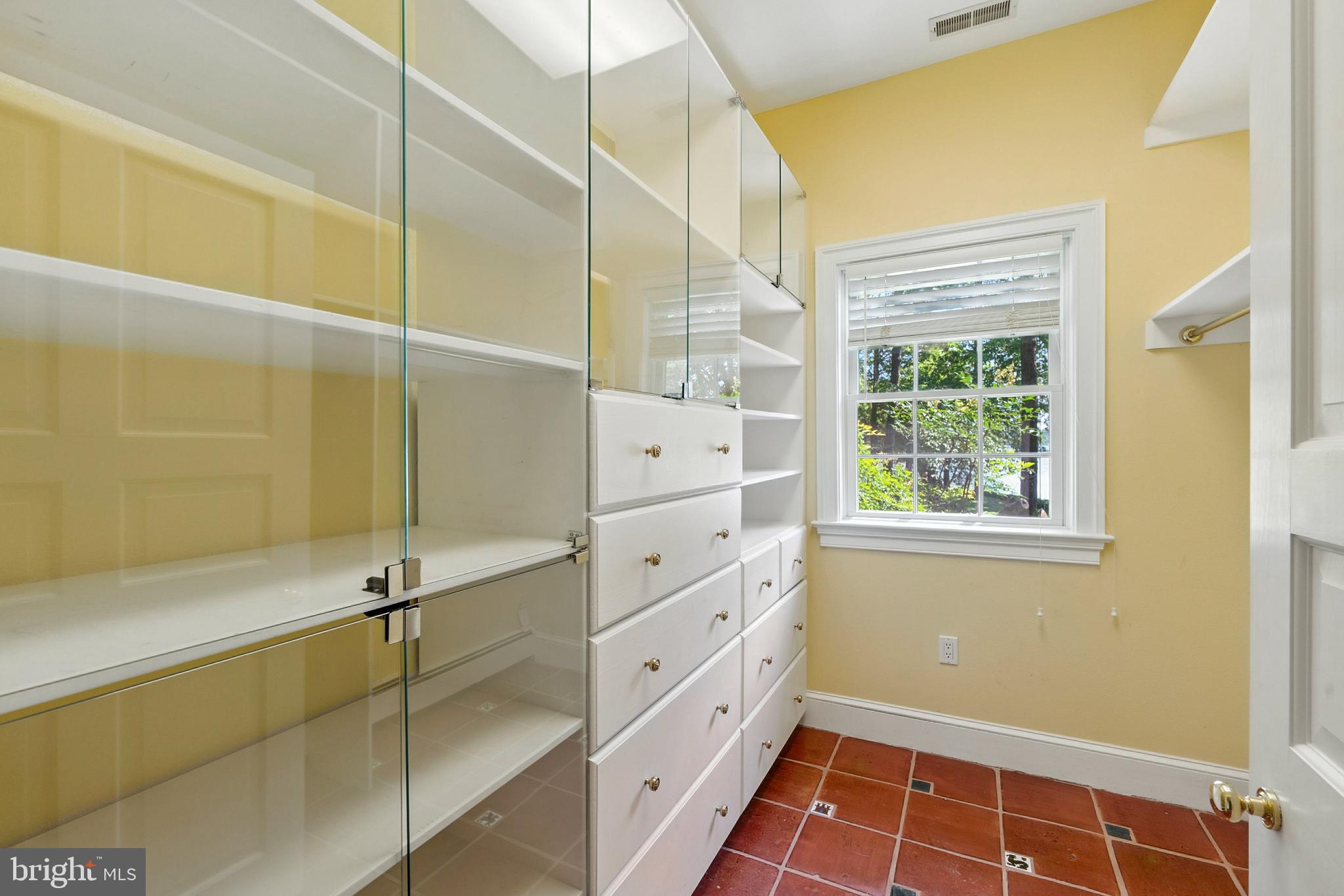 CEDAR POINT - Residential