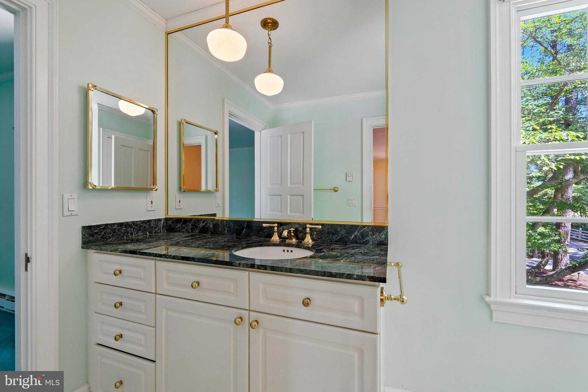 CEDAR POINT - Residential