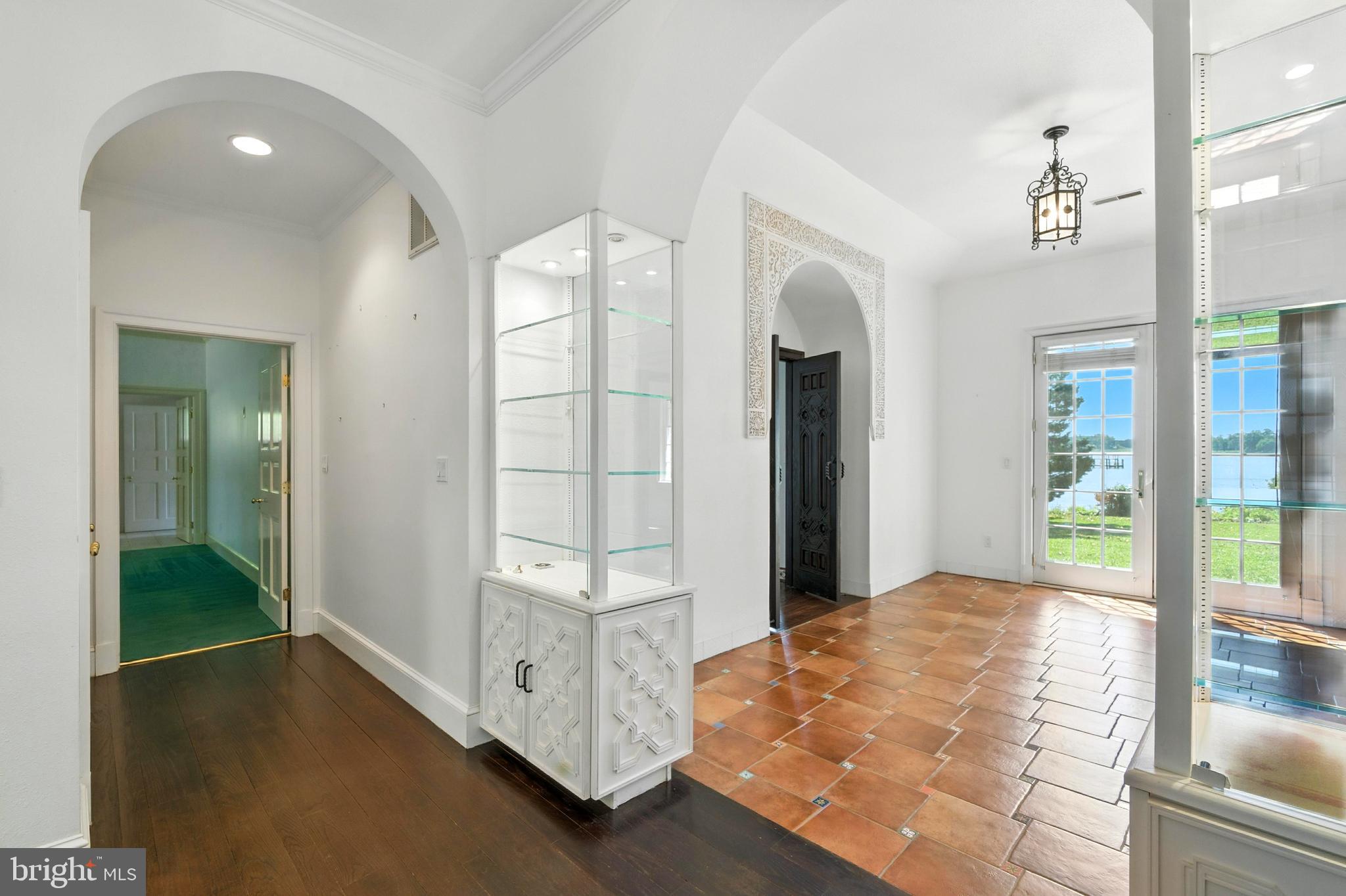 CEDAR POINT - Residential