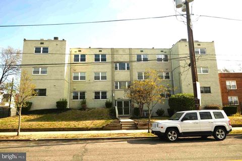 4810 QUARLES STREET NE 103 WASHINGTON DC 20019