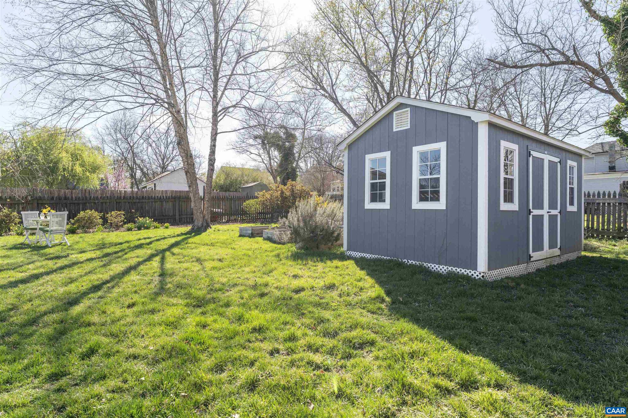 BELMONT - Residential