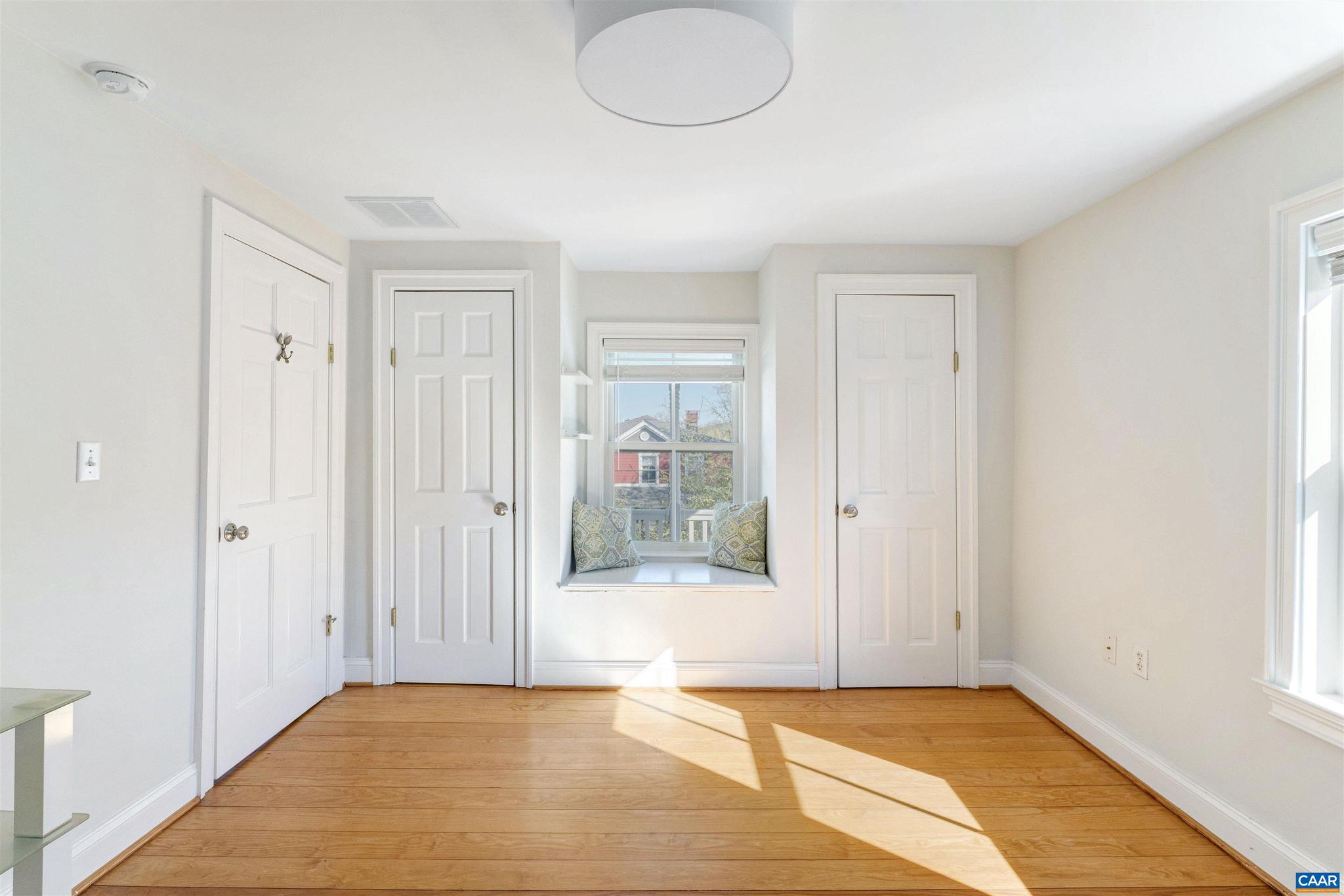 BELMONT - Residential