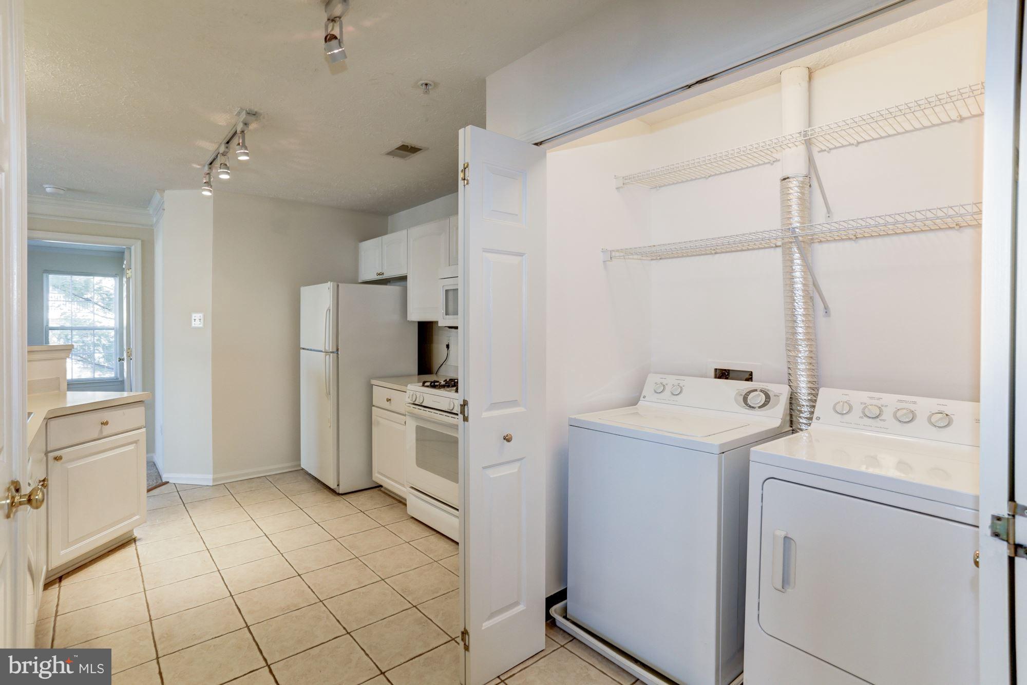 OWINGS MILLS NEWTOWN - Residential Lease