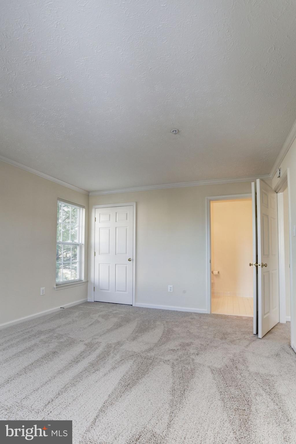 OWINGS MILLS NEWTOWN - Residential Lease