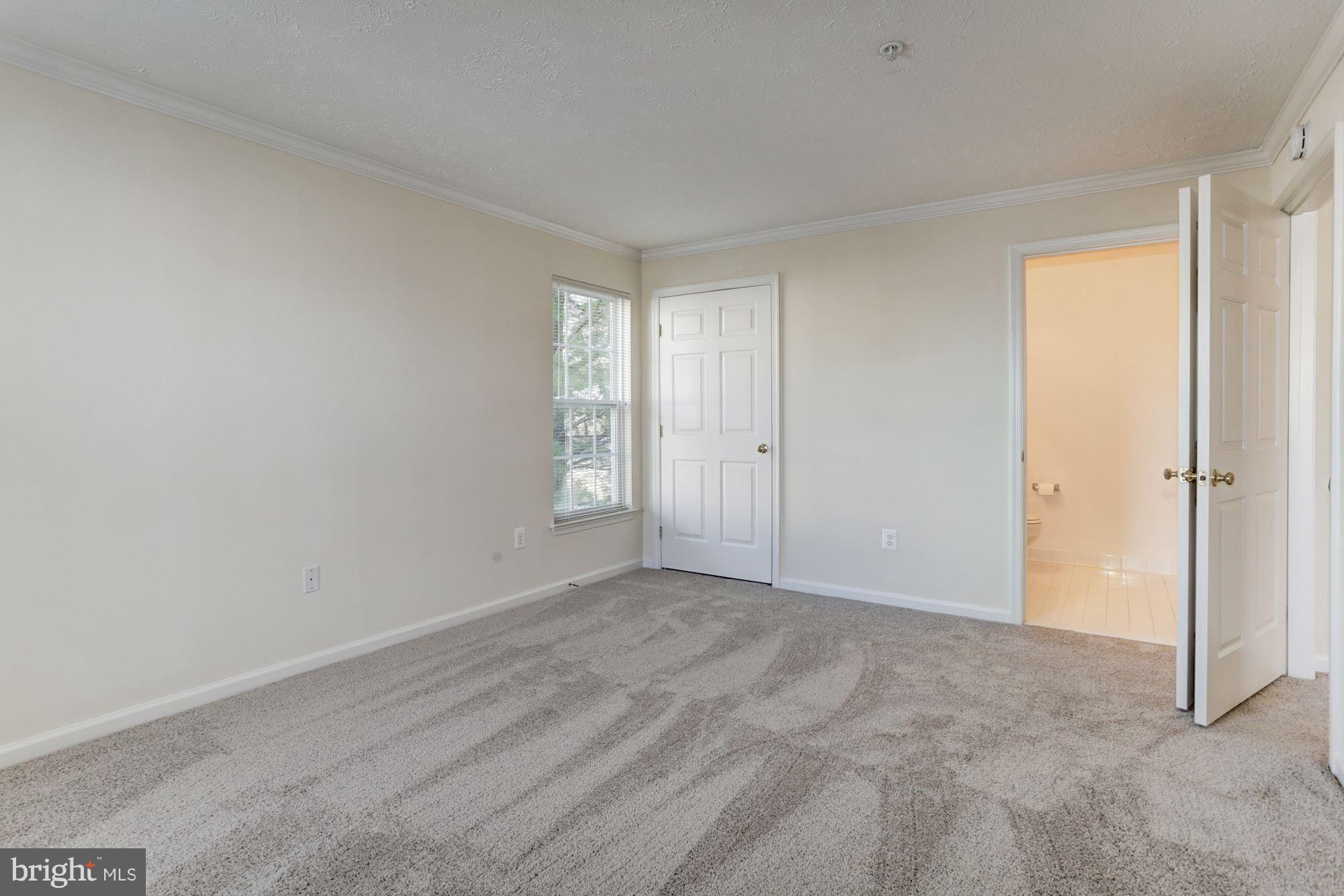 OWINGS MILLS NEWTOWN - Residential Lease