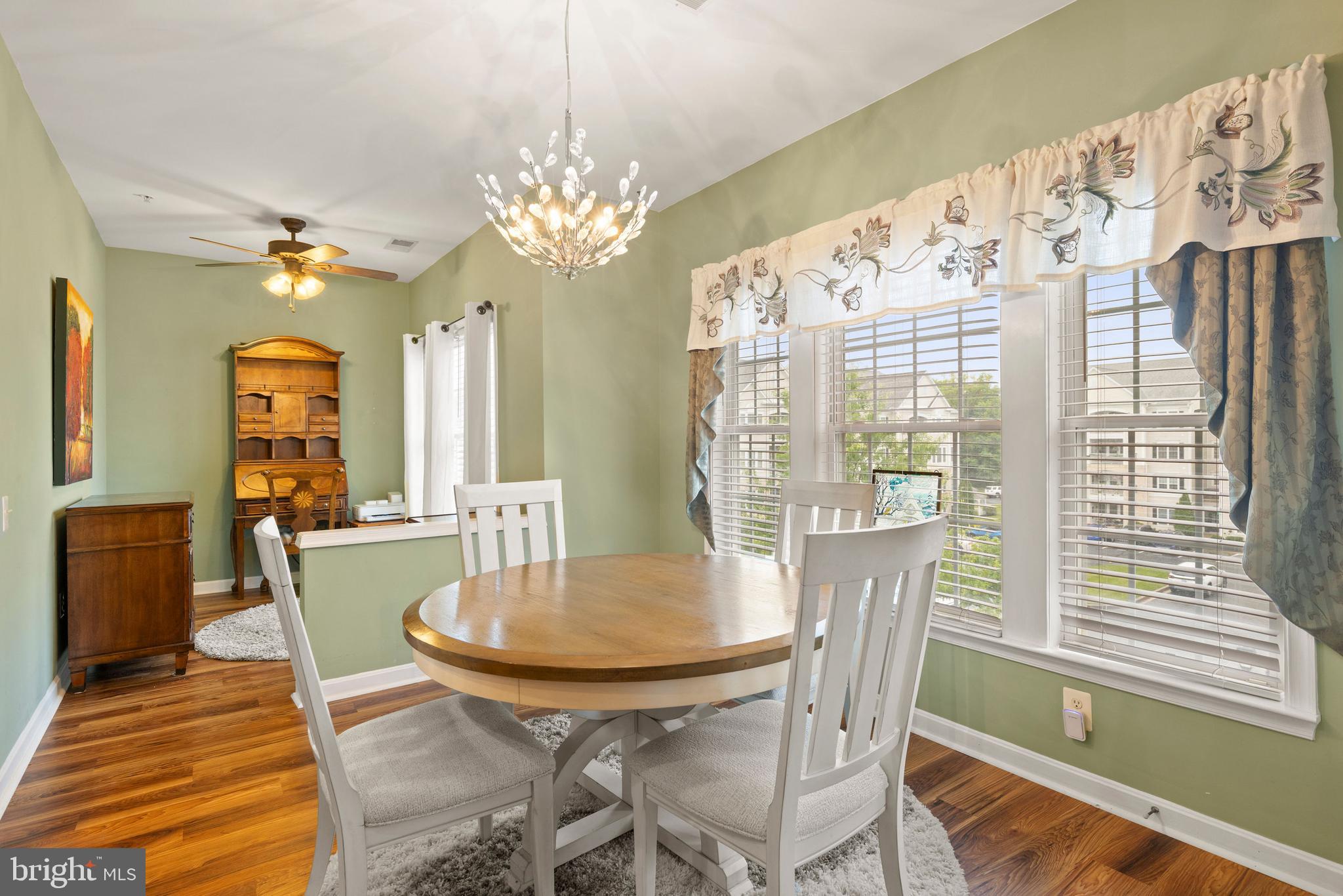 FOREST VIEW - Residential