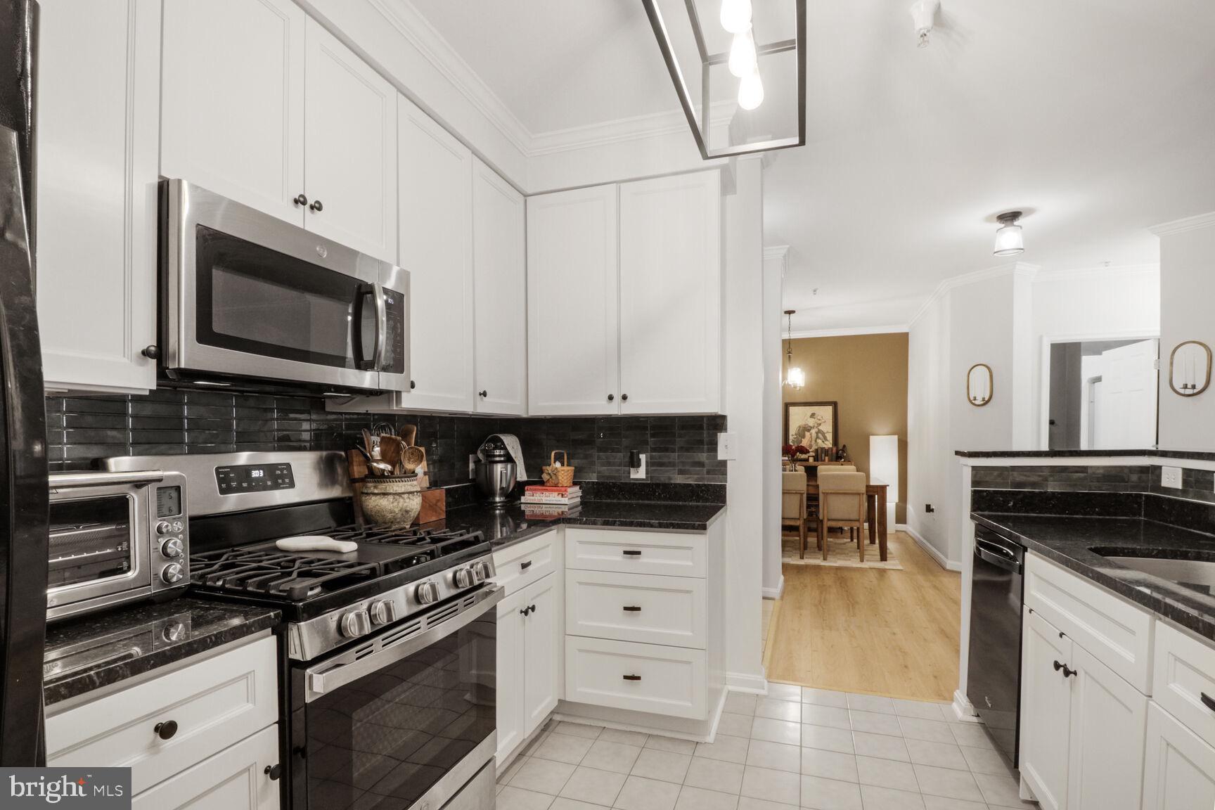 801 S GREENBRIER STREET 214