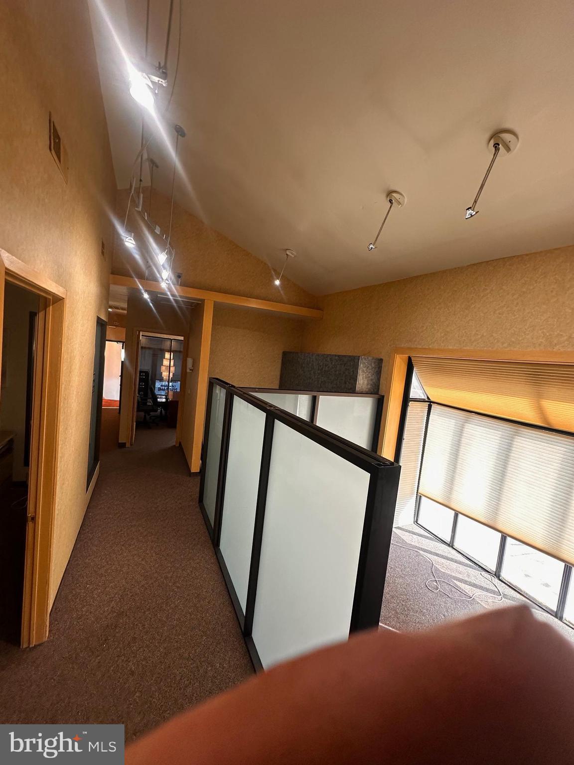 BELLS CORNER - Commercial Lease