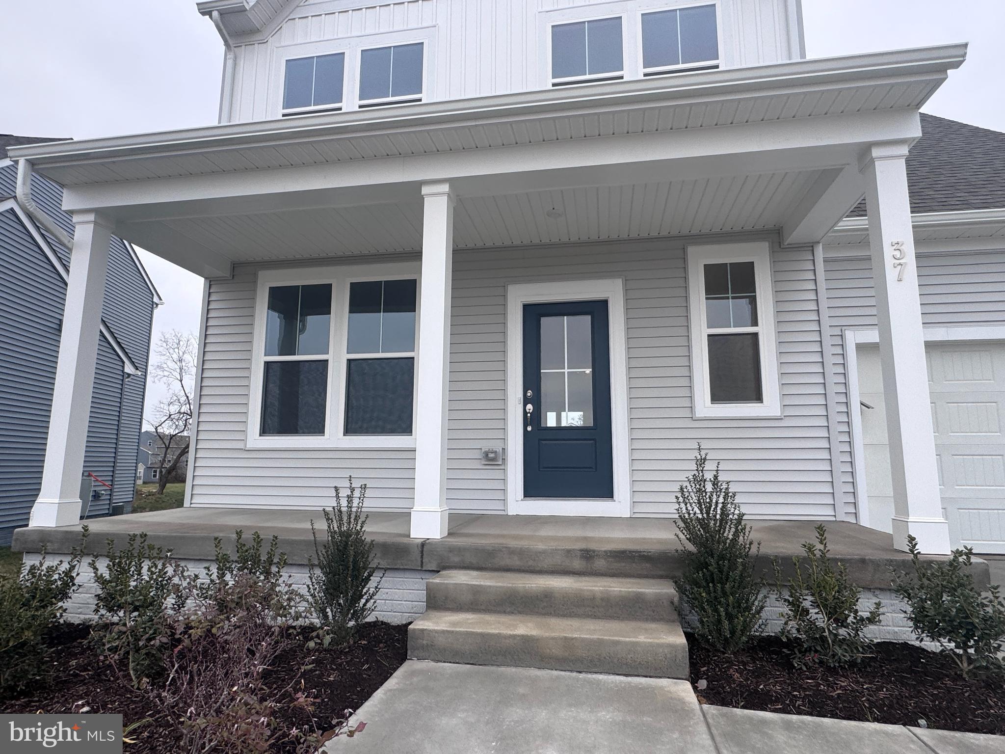 PRESIDENTS POINTE - Residential Lease