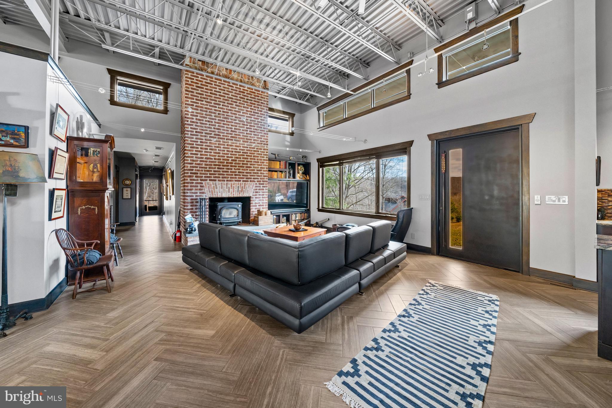 3924 THOMPSON BRIDGE ROAD