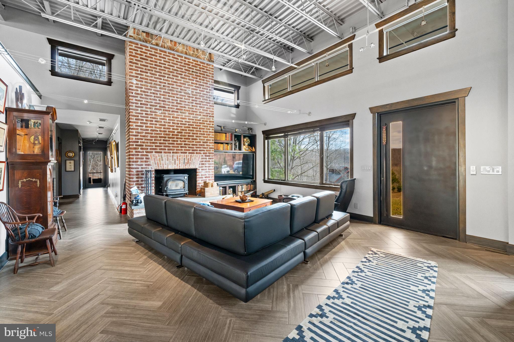 3924 THOMPSON BRIDGE ROAD