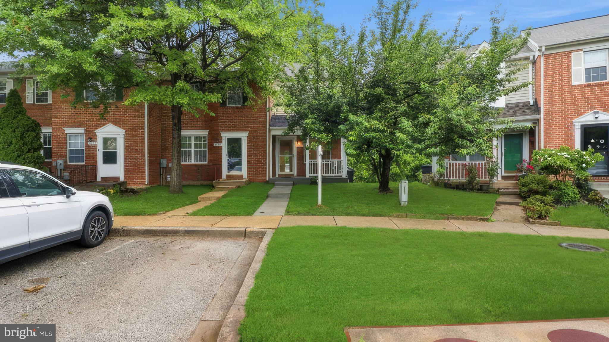 VILLAGE OF LONG REACH - Residential