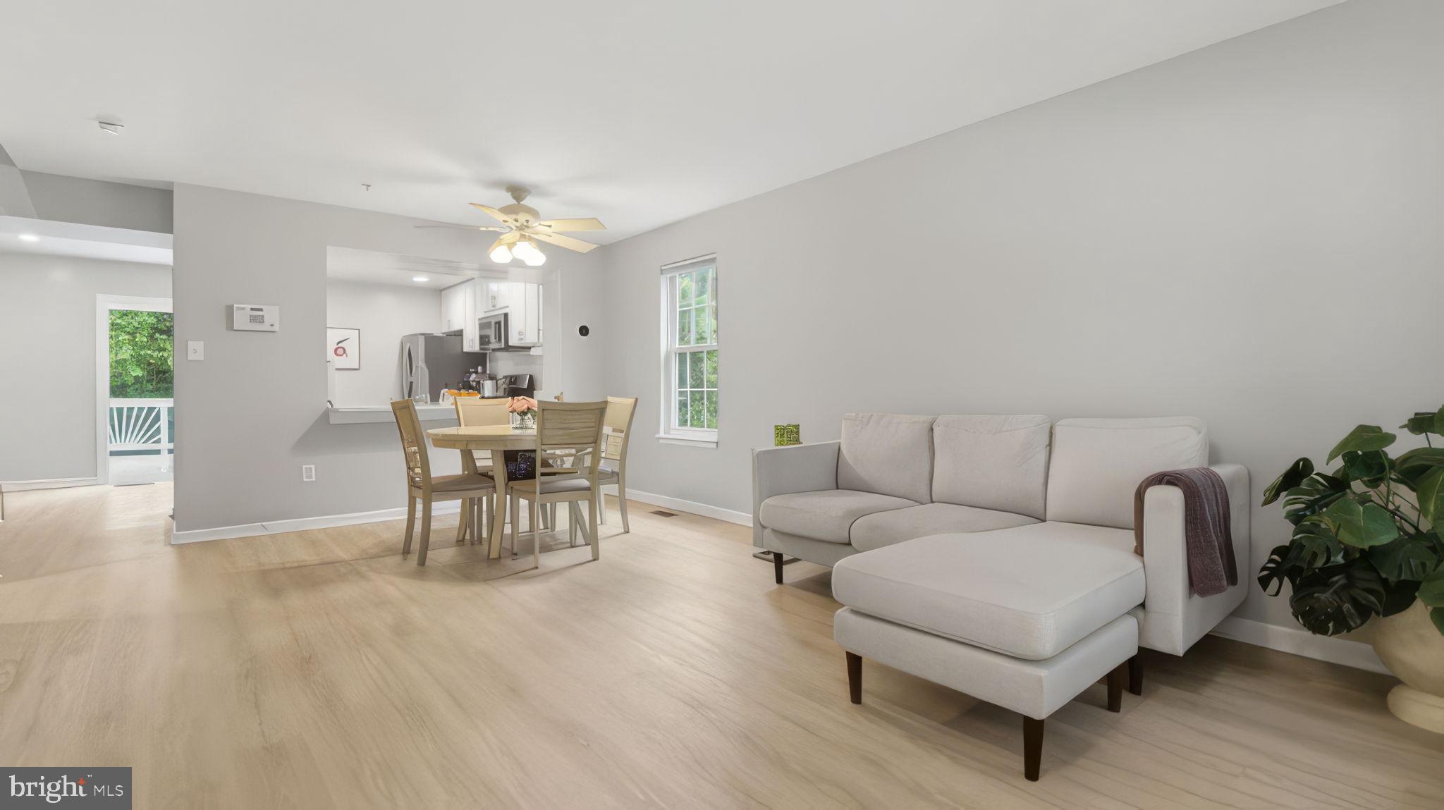 VILLAGE OF LONG REACH - Residential