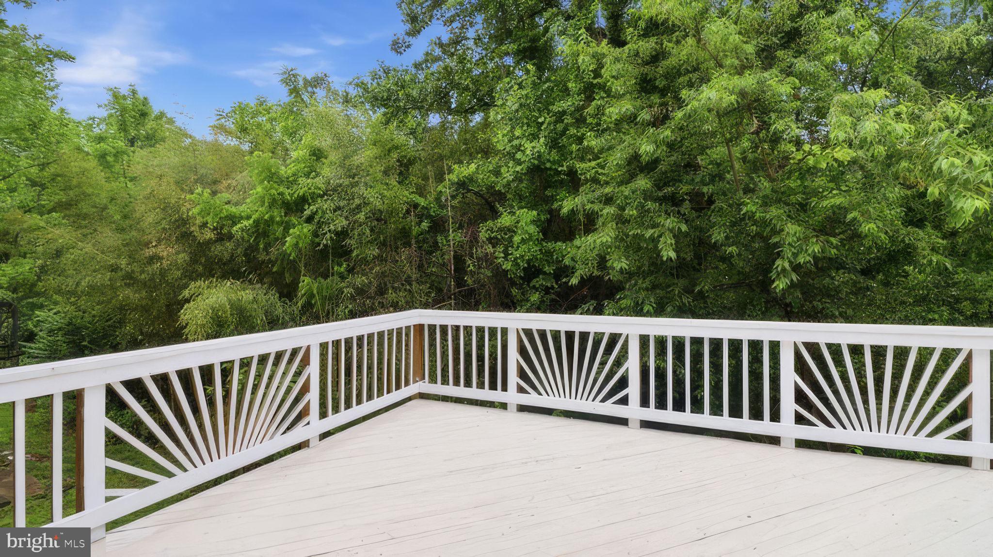 VILLAGE OF LONG REACH - Residential