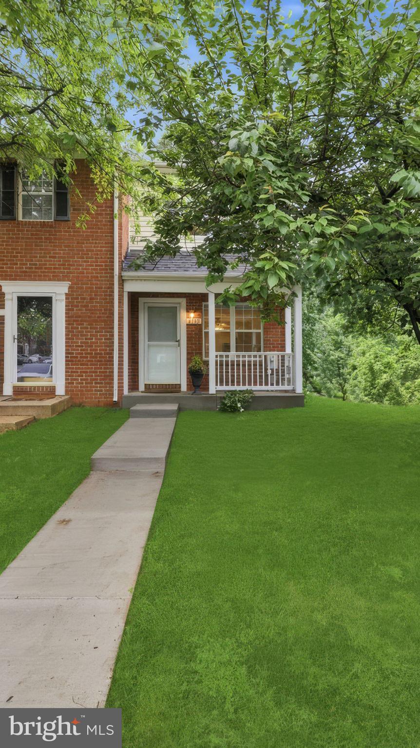 VILLAGE OF LONG REACH - Residential