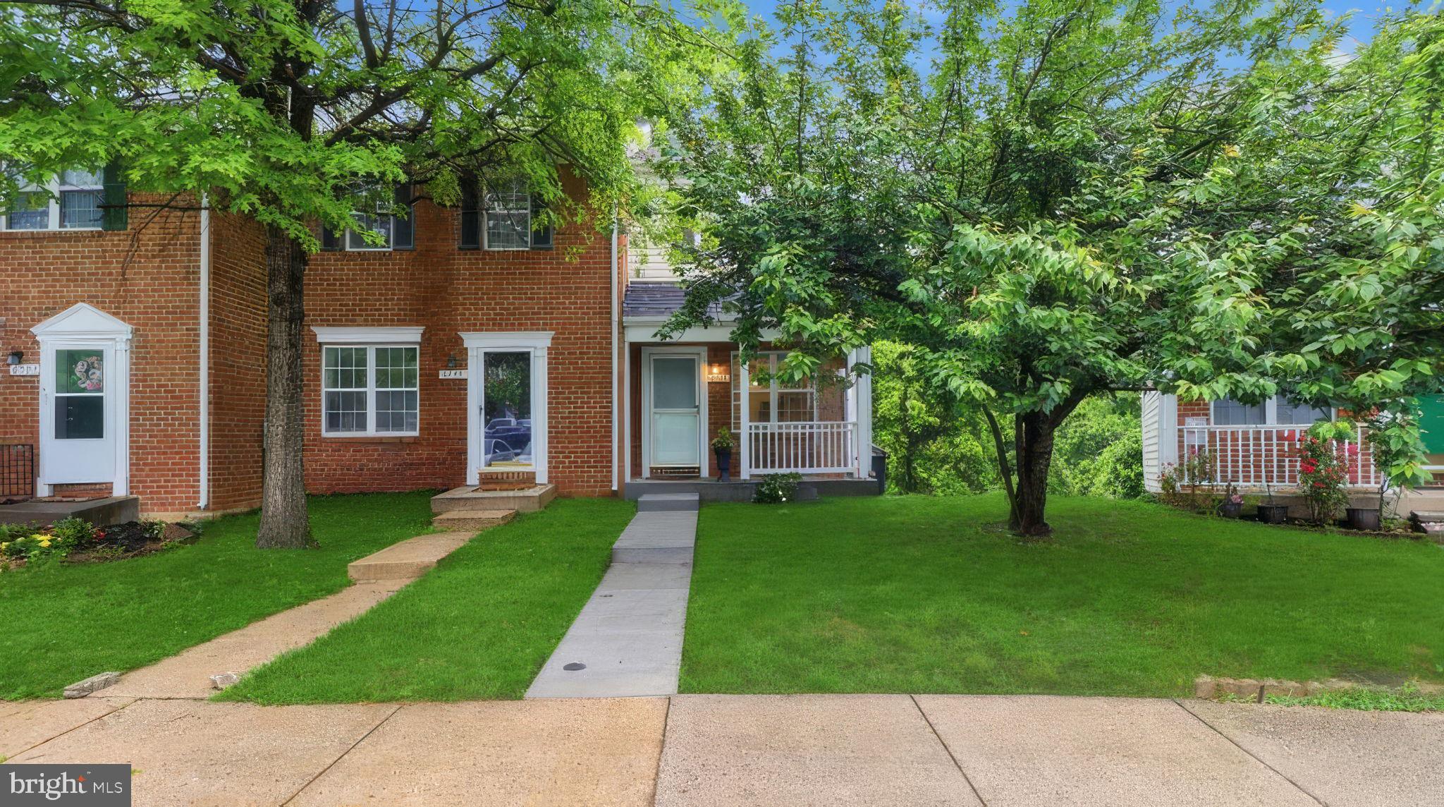 VILLAGE OF LONG REACH - Residential