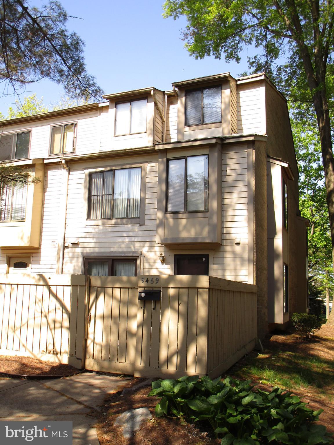 MONTGOMERY VILLAGE - Residential Lease