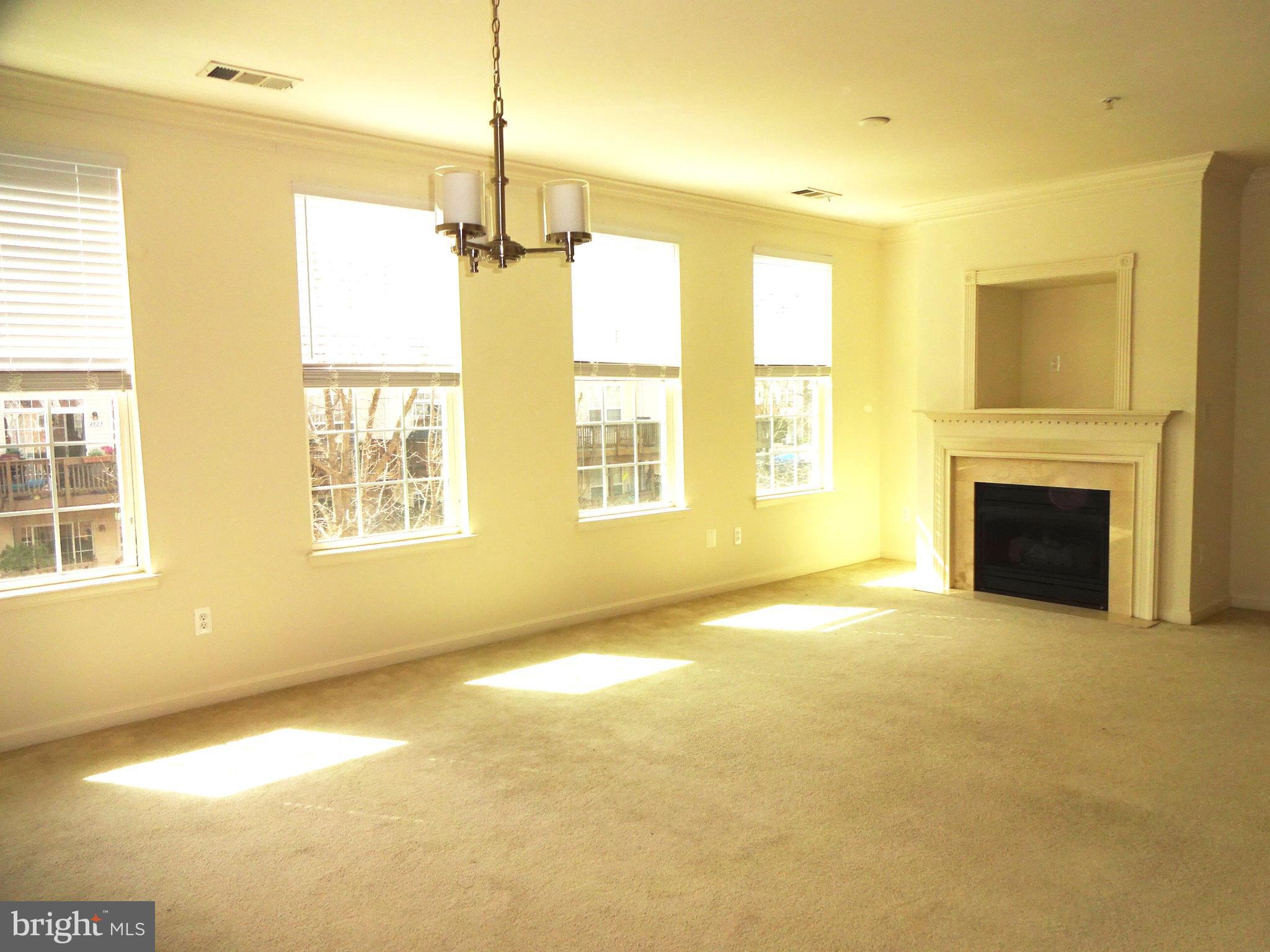 MAIN STREET - Residential Lease