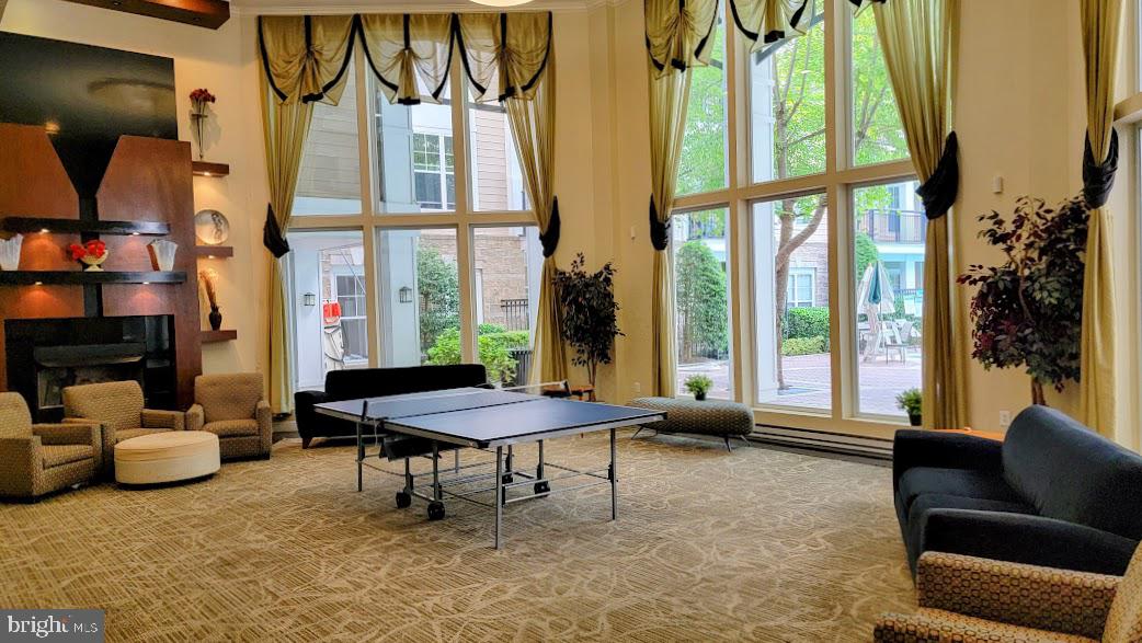 FITZ AT ROCKVILLE TOWN C - Residential