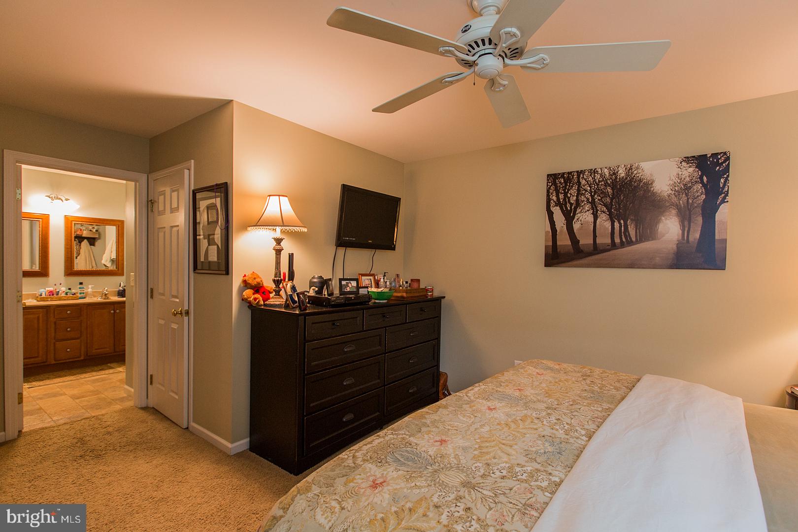 KISSEL HILL COMMONS - Residential