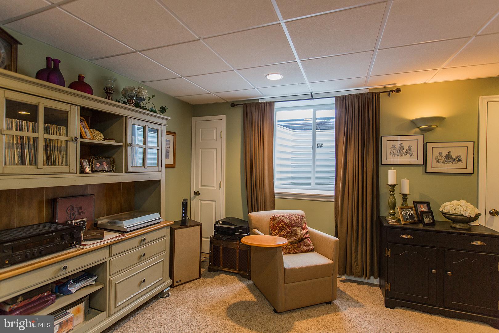 KISSEL HILL COMMONS - Residential