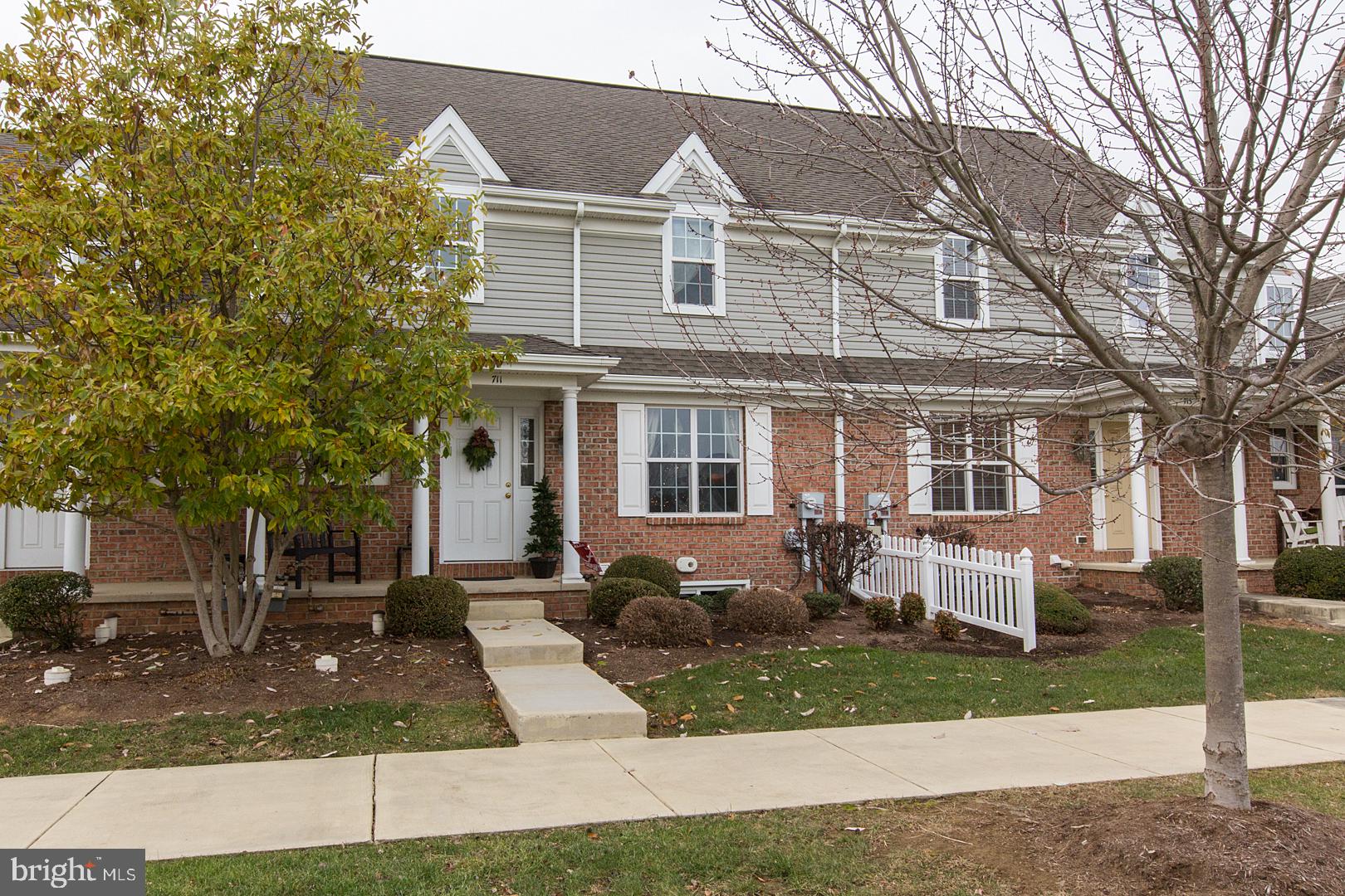 KISSEL HILL COMMONS - Residential