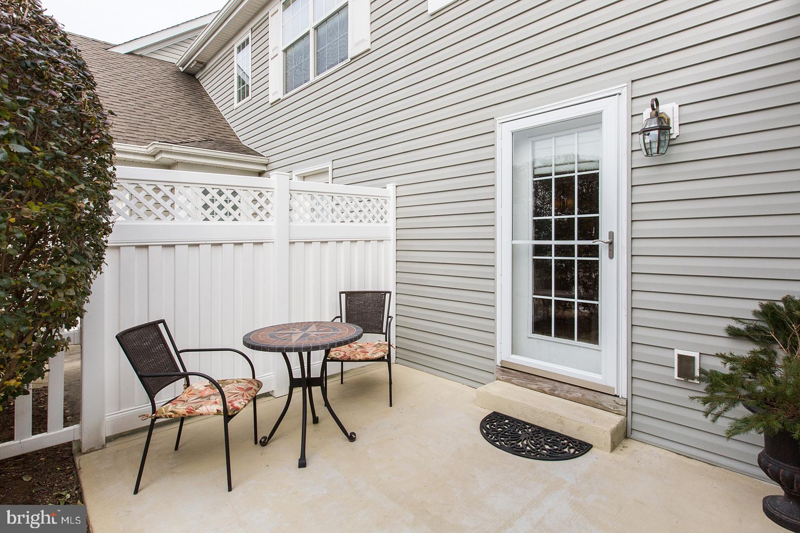 KISSEL HILL COMMONS - Residential
