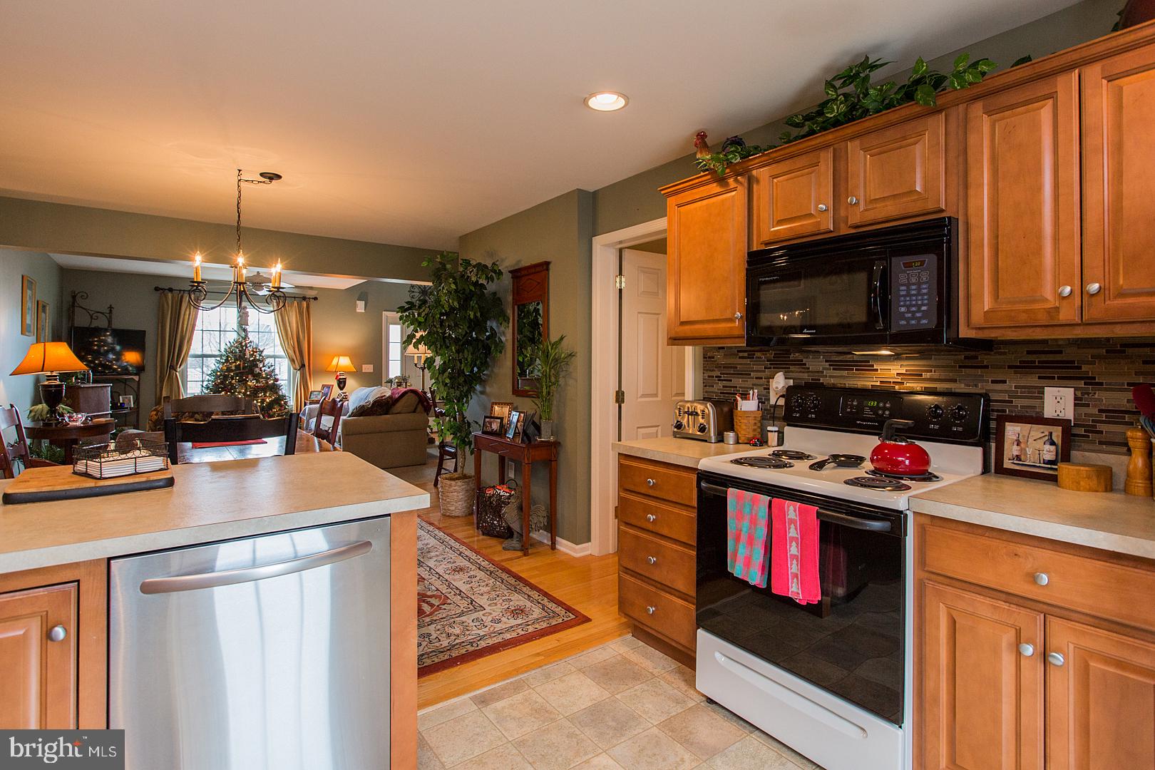 KISSEL HILL COMMONS - Residential