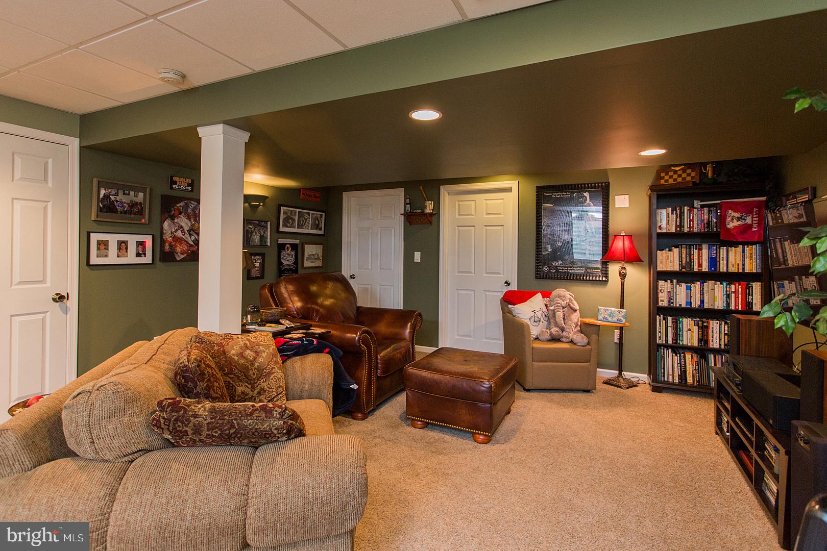 KISSEL HILL COMMONS - Residential