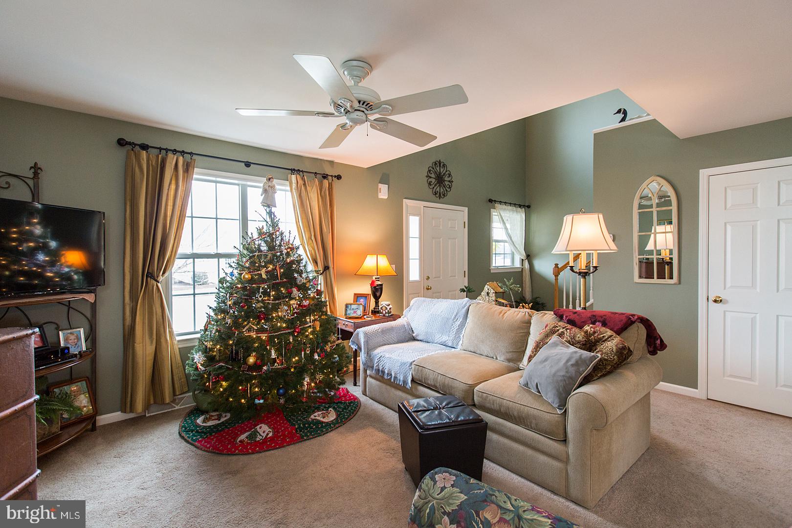 KISSEL HILL COMMONS - Residential