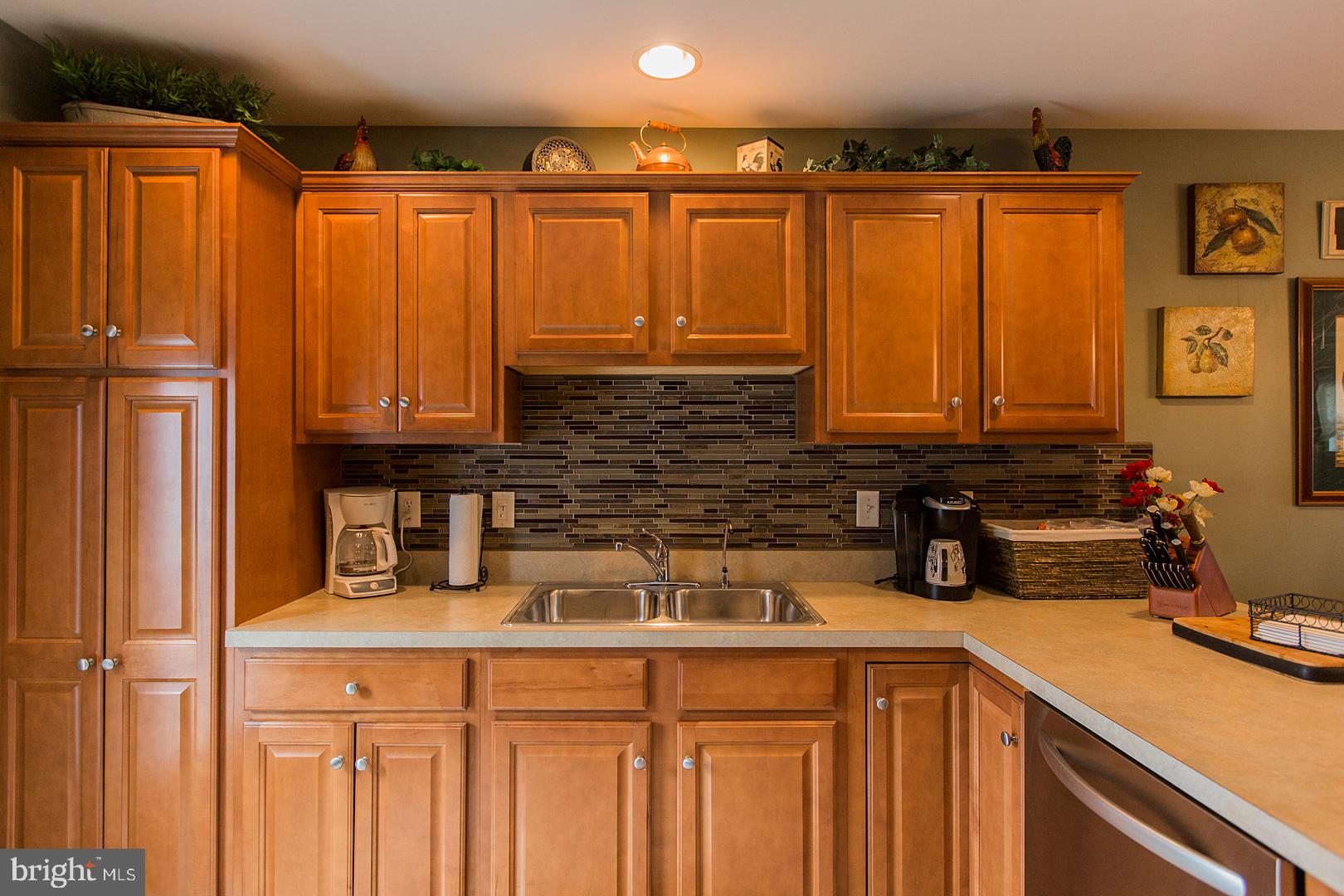 KISSEL HILL COMMONS - Residential