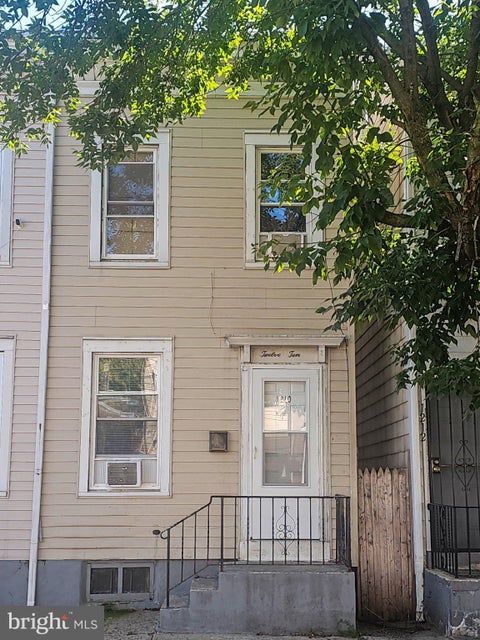 Townhouse For Sale - 1210 Anderson Street<br/> TRENTON, NJ 08611