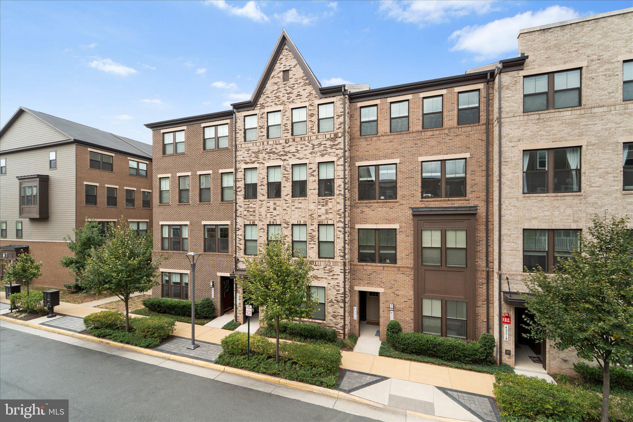 45206 LETTERMORE SQUARE