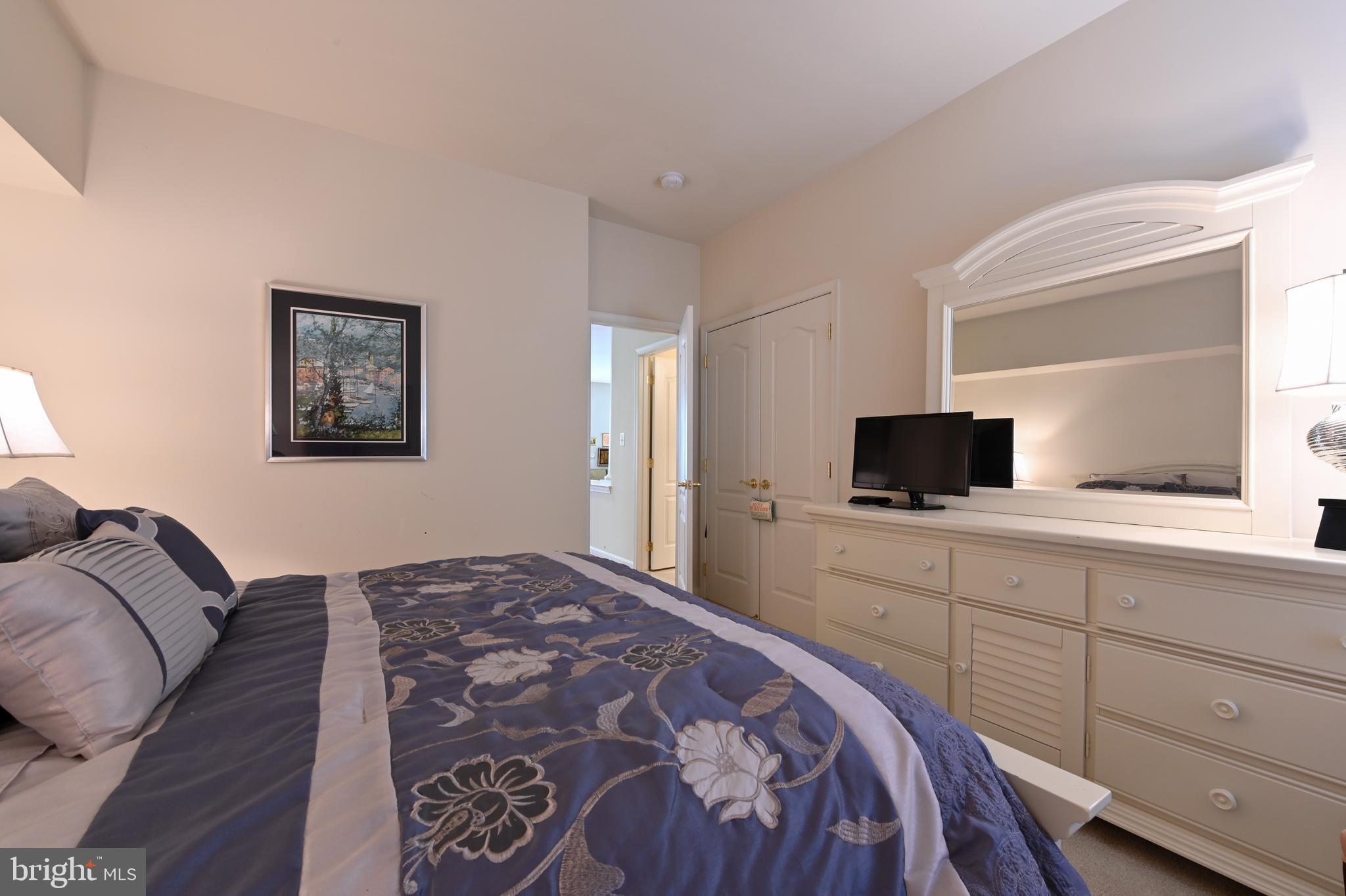 SYMPHONY VILLAGE AT CENTREVILLE - Residential