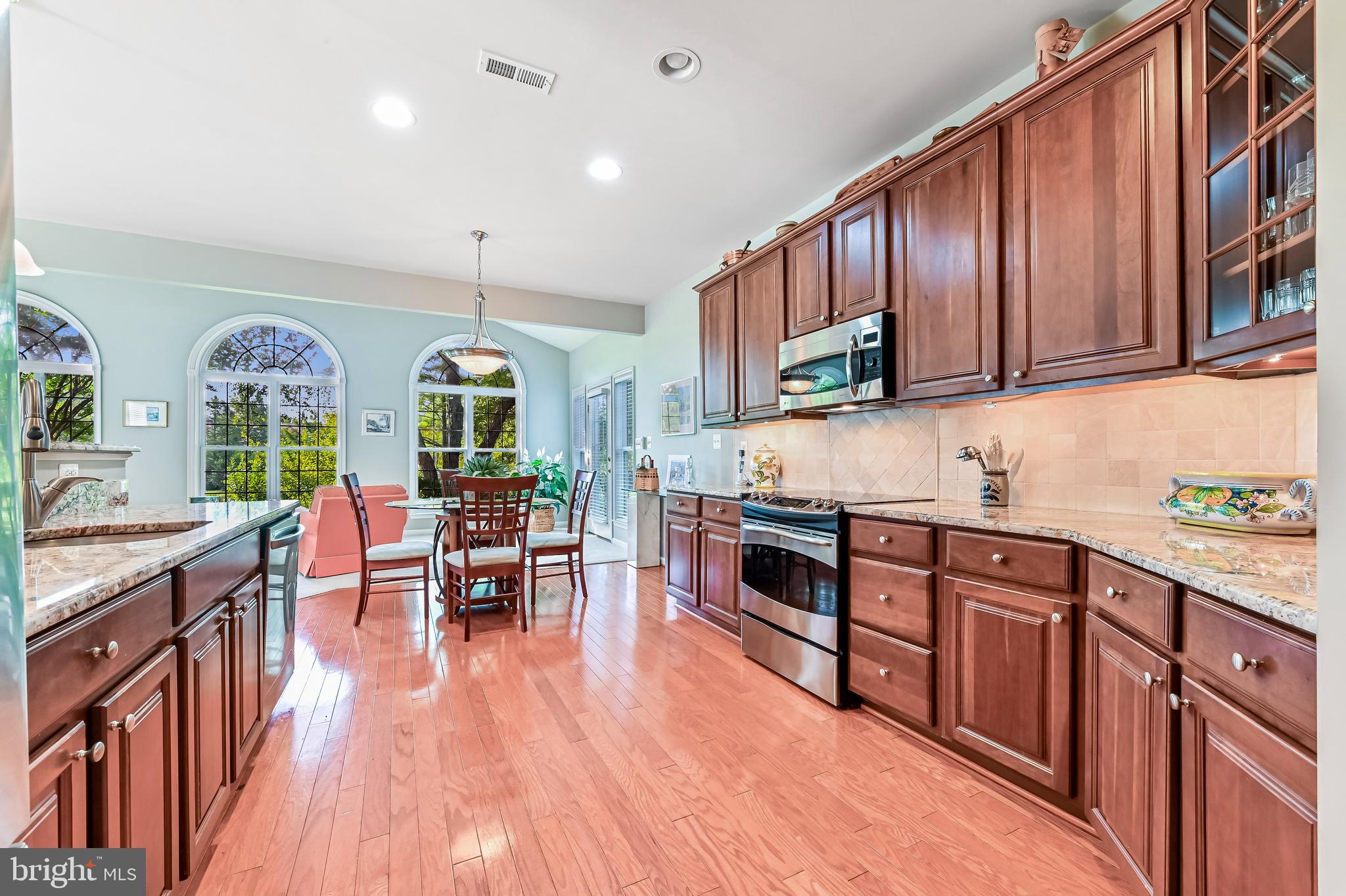 SYMPHONY VILLAGE AT CENTREVILLE - Residential