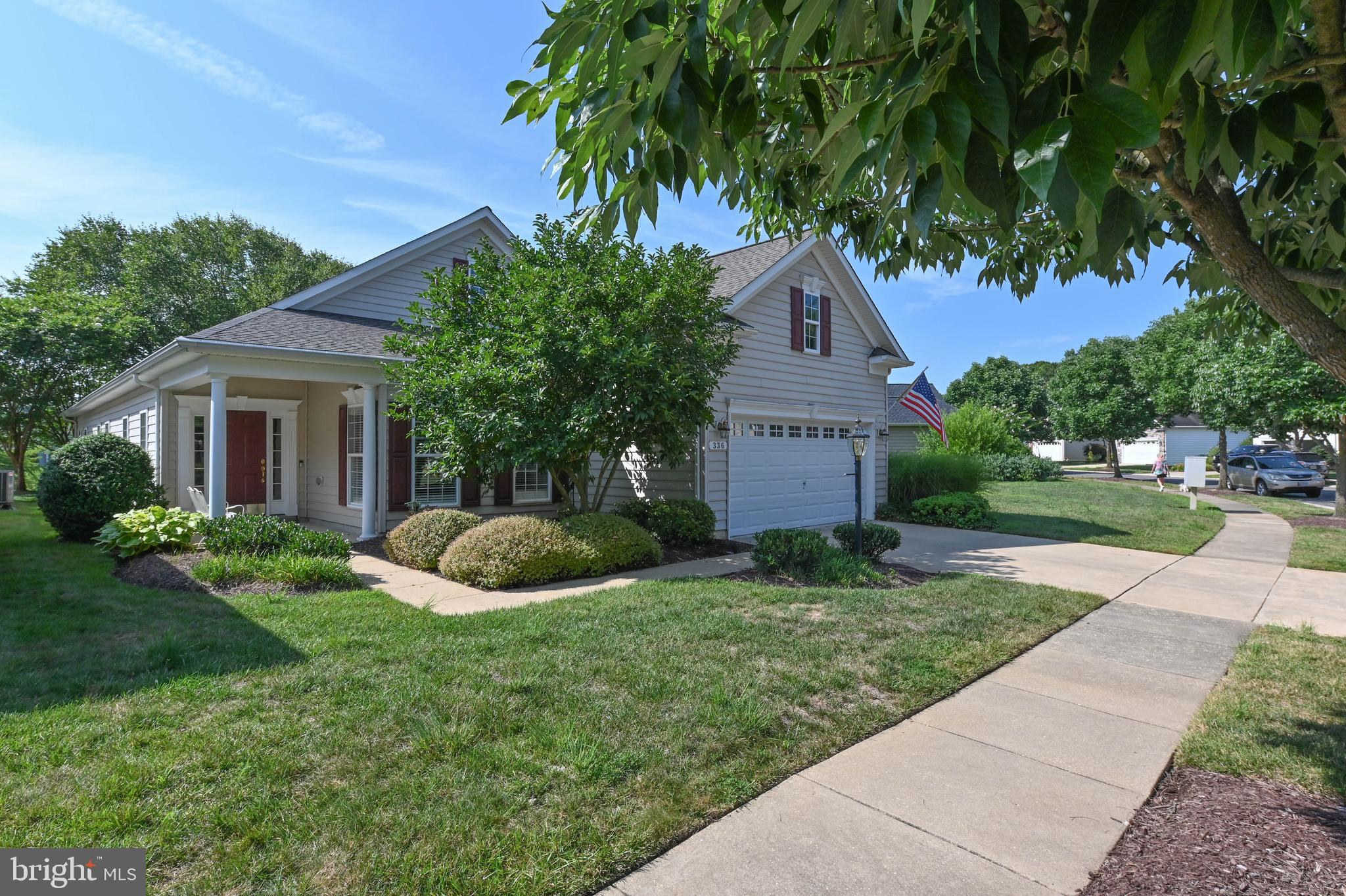 SYMPHONY VILLAGE AT CENTREVILLE - Residential