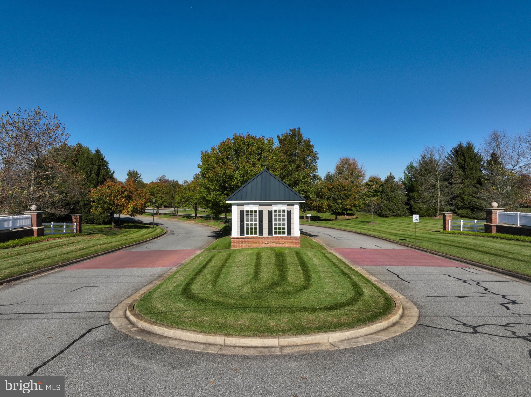 SYMPHONY VILLAGE AT CENTREVILLE - Residential