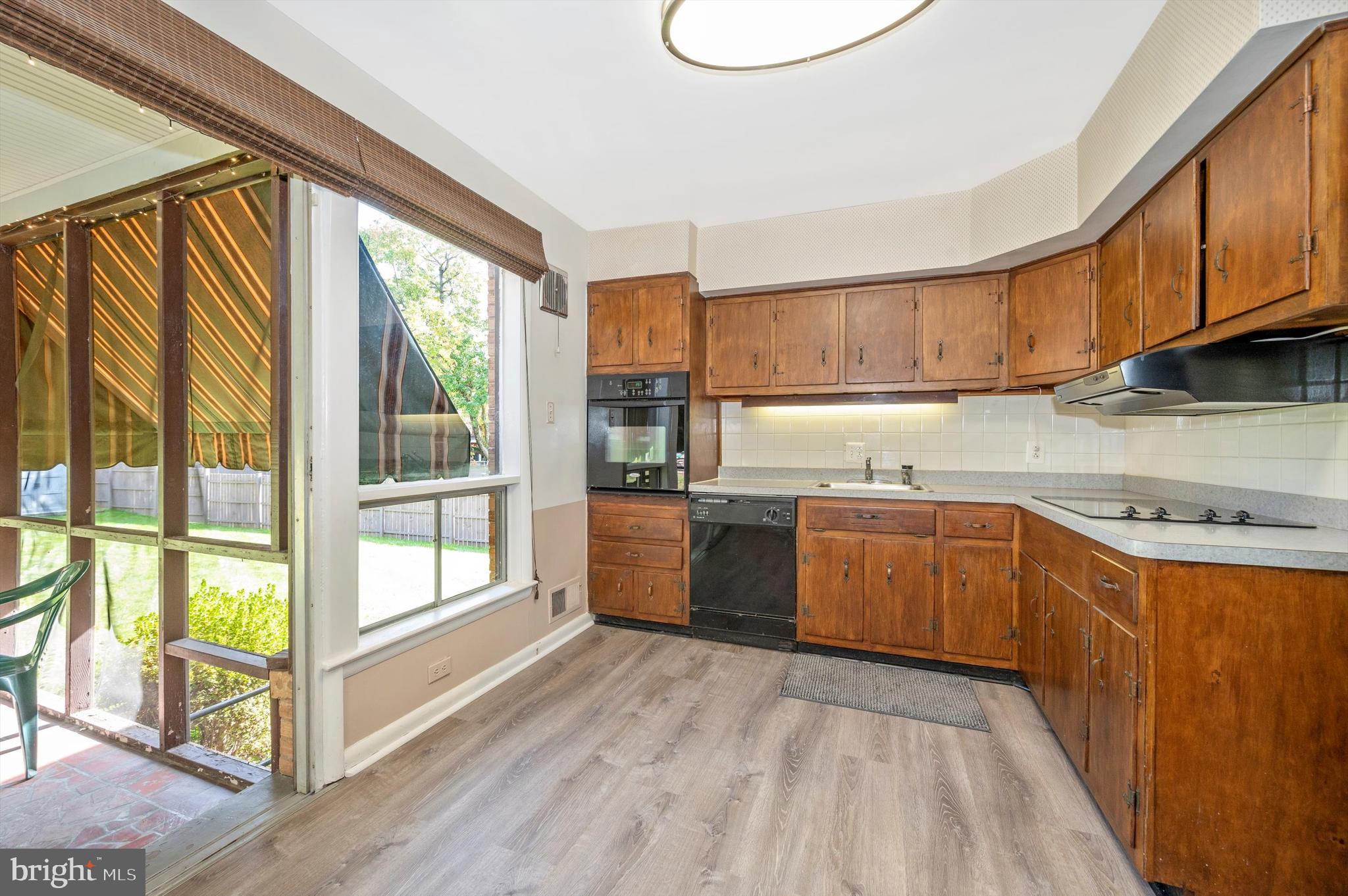 CONN AVE PARK - Residential