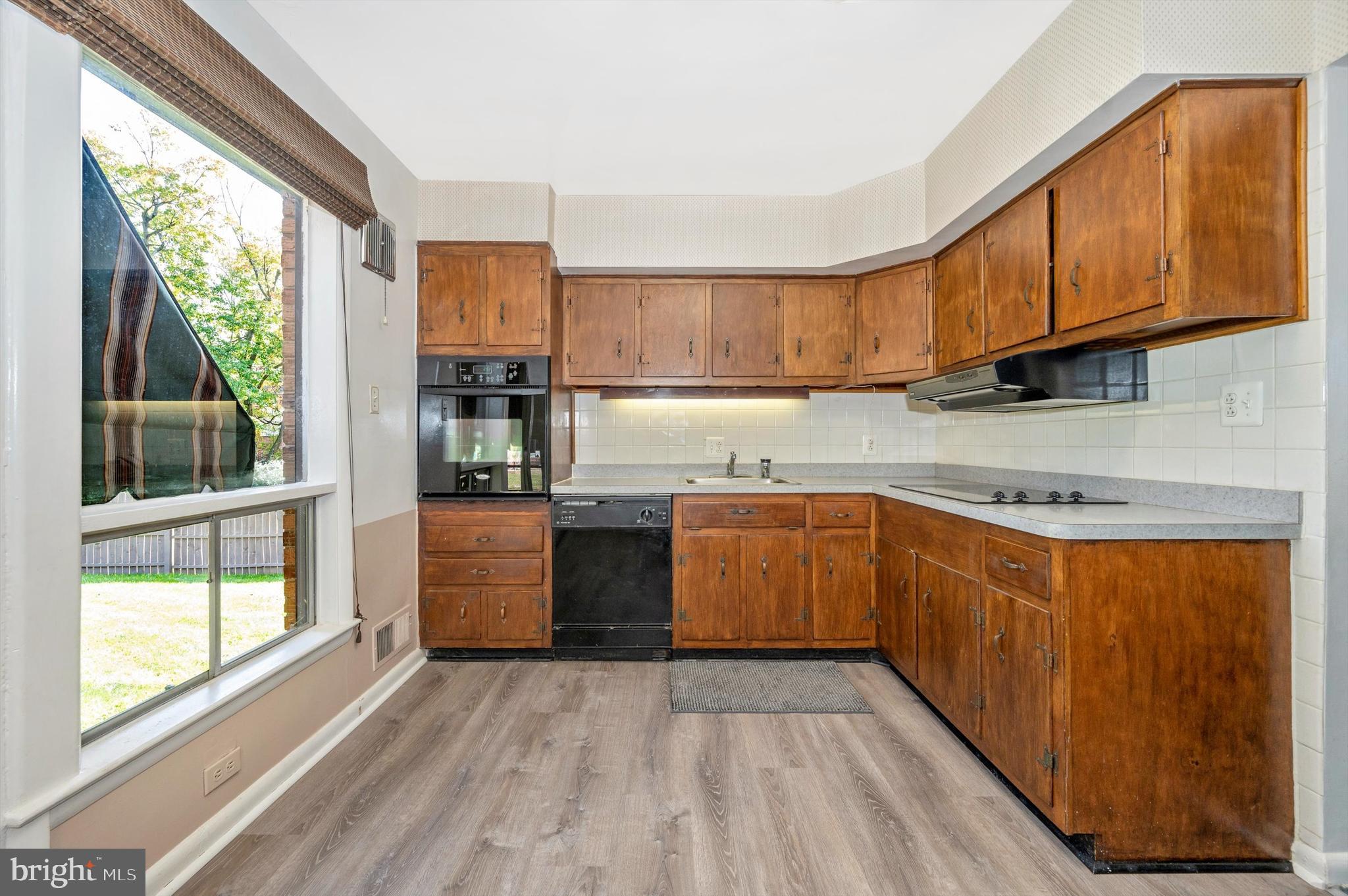 CONN AVE PARK - Residential