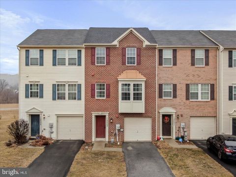 Townhouse For Sale - 12503 Jackson Avenue<br/> WAYNESBORO, PA 17268