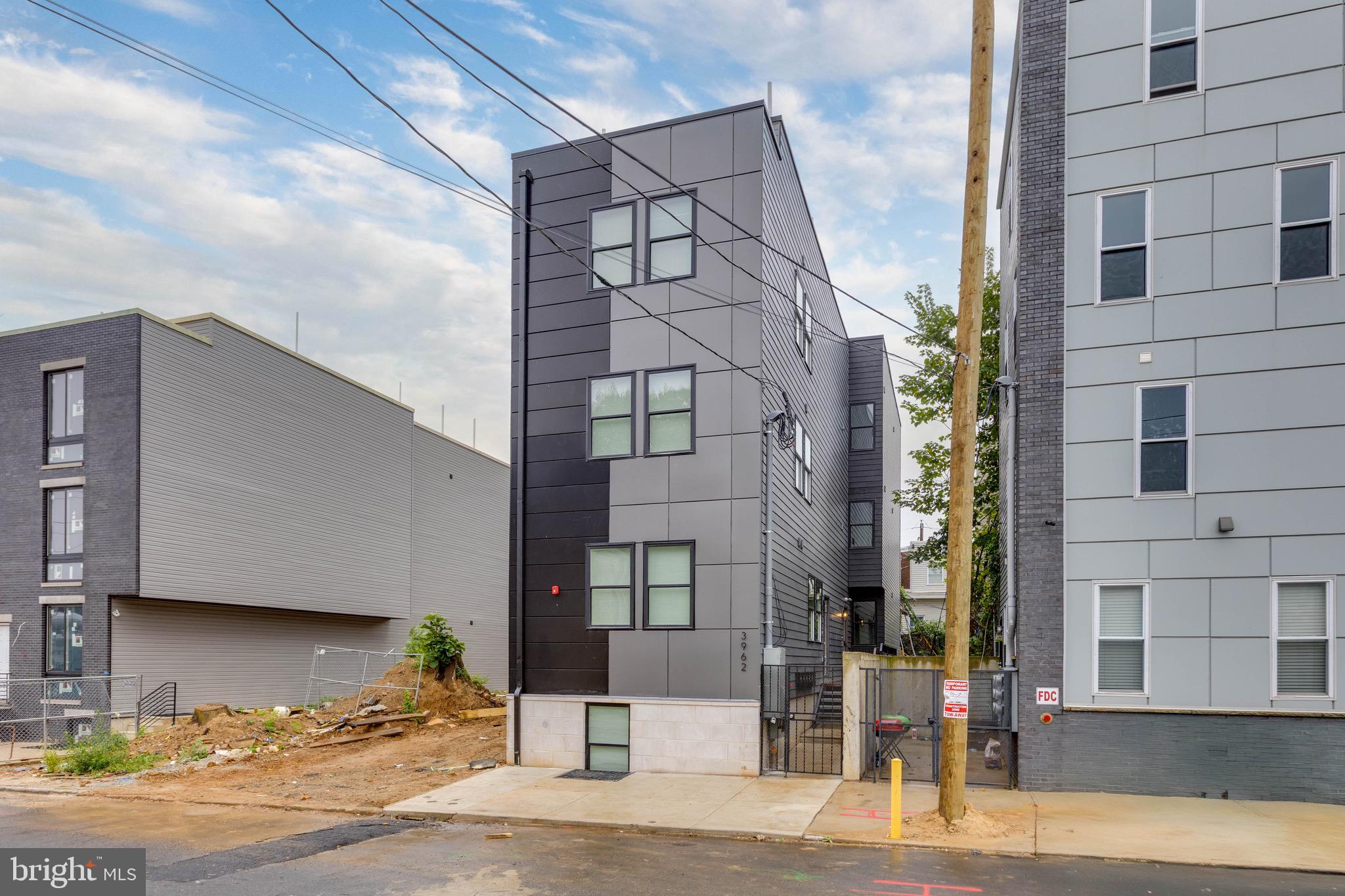 MANTUA - Residential Lease