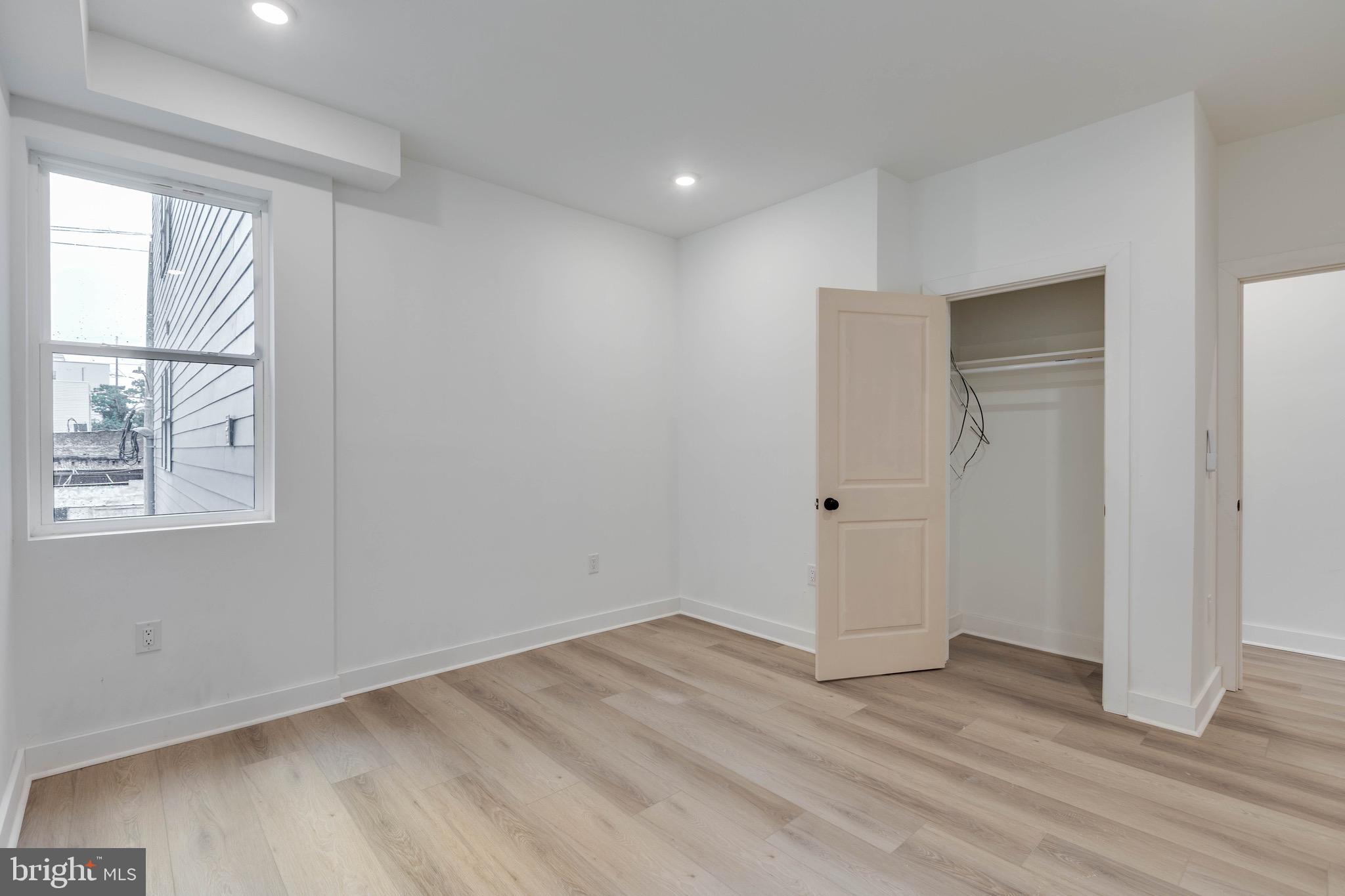 MANTUA - Residential Lease