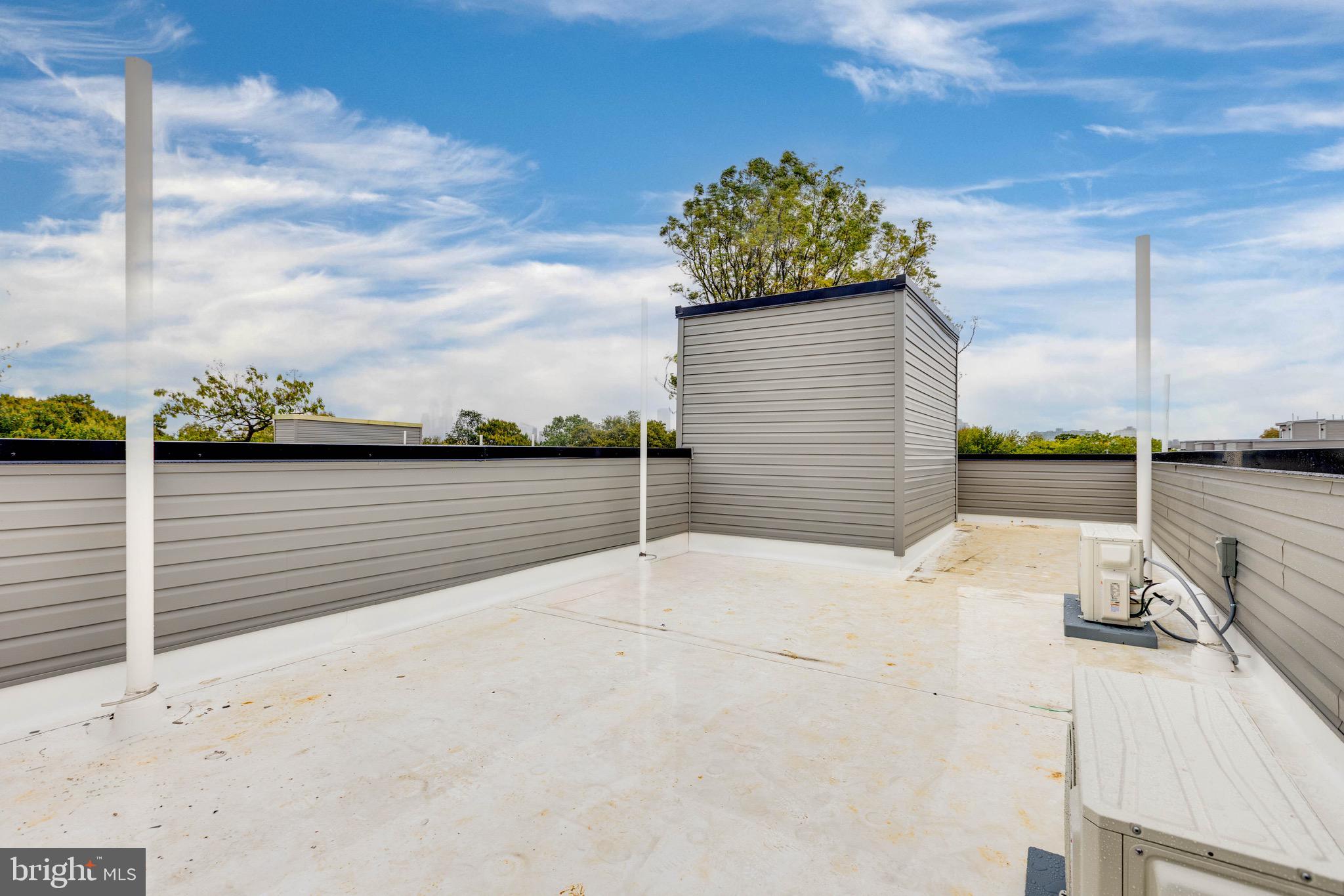 MANTUA - Residential Lease