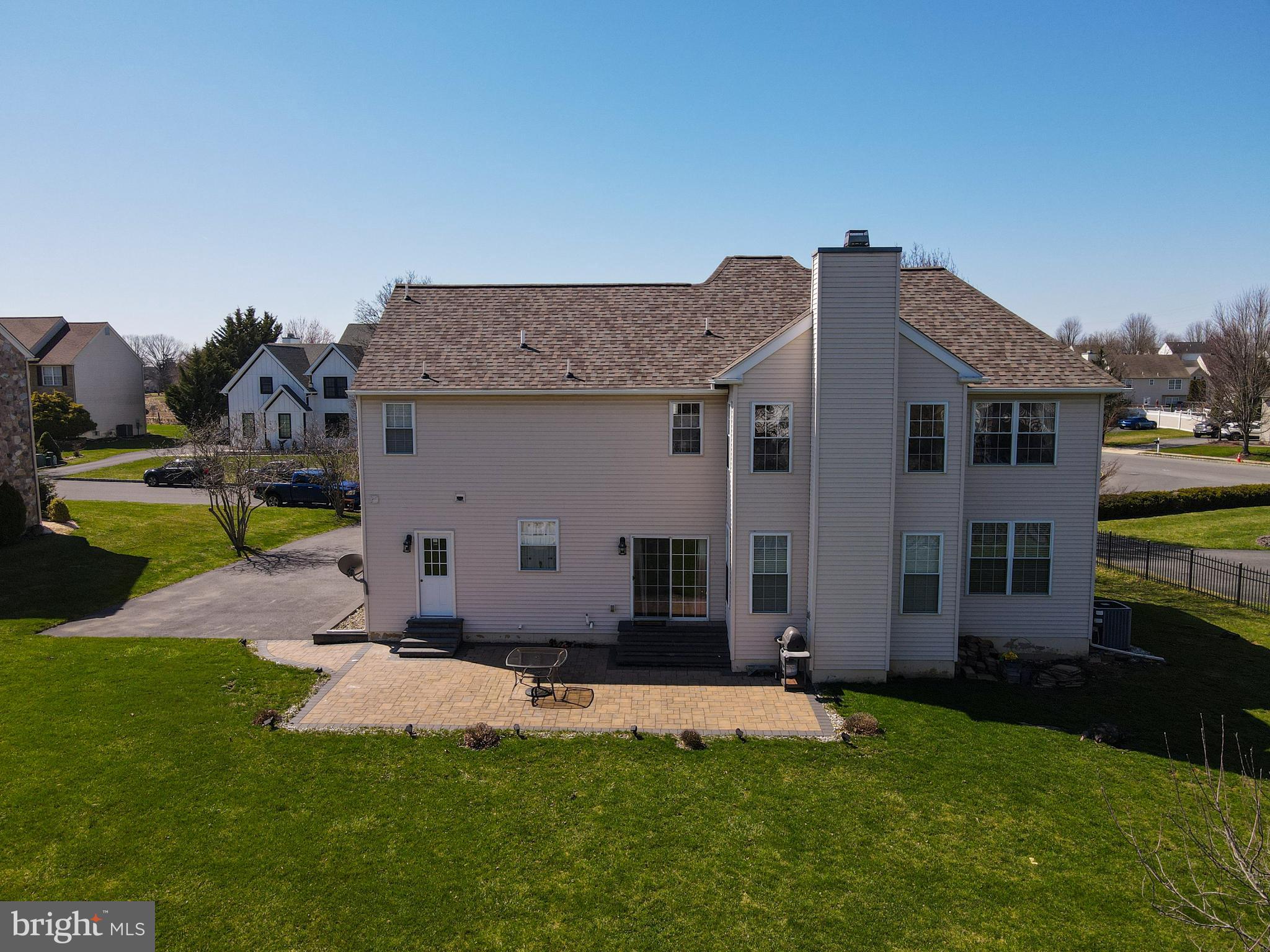 LAFAYETTE MEADOWS - Residential