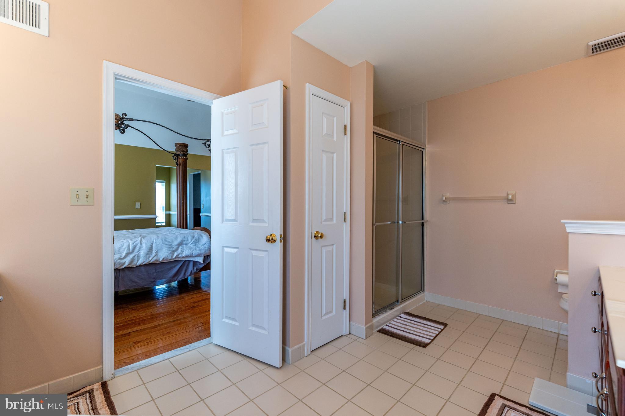 LAFAYETTE MEADOWS - Residential